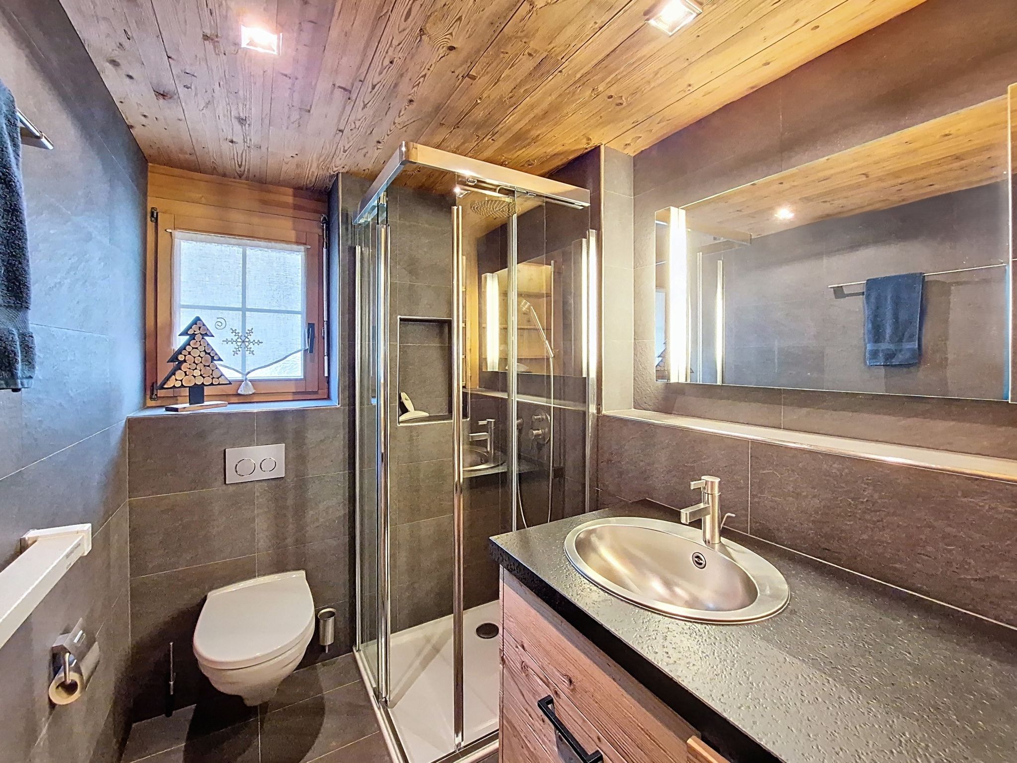 Photo of Les Violettes