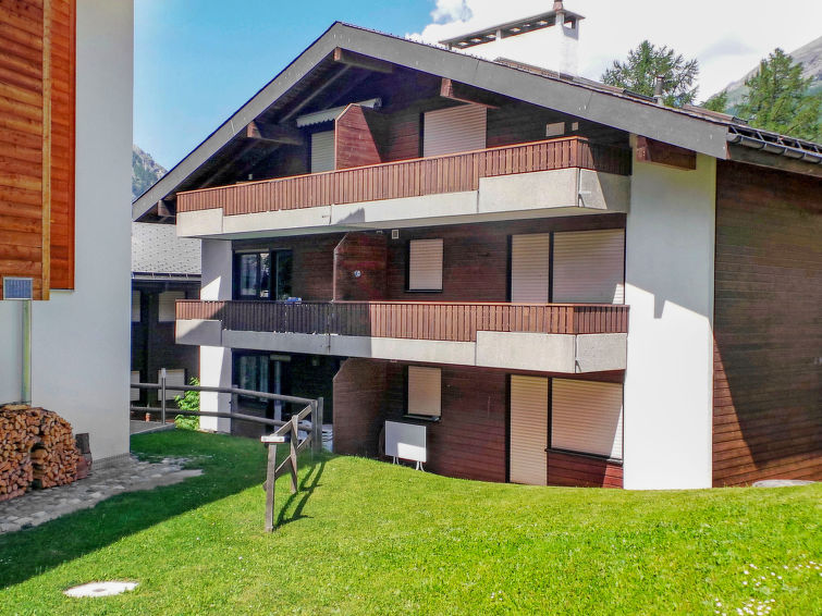 Luchre Apartment in Zermatt