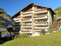 Zonnig appartement aan de skipiste met uitzicht op de bergen van Zermatt - thumbnail 1