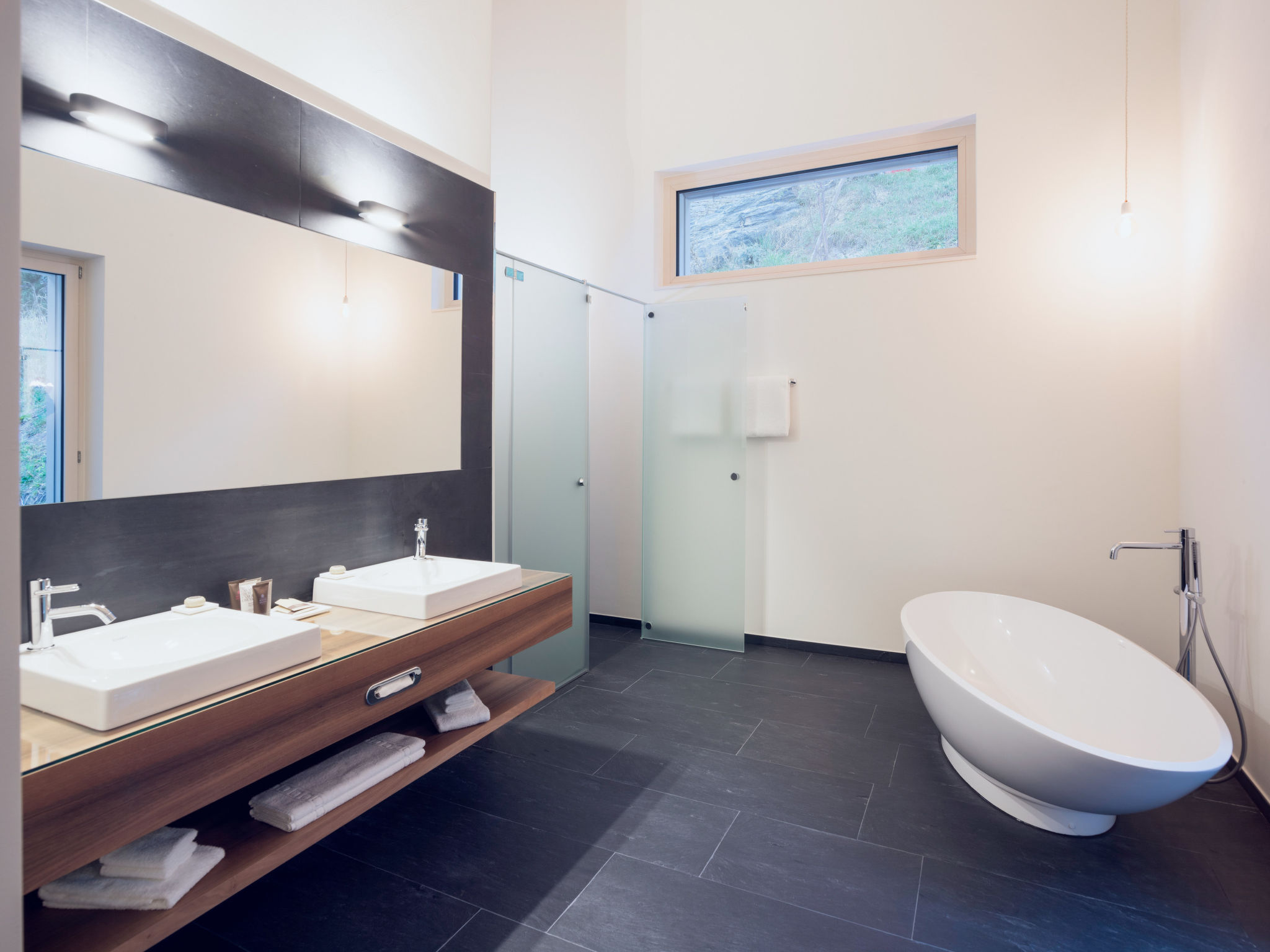 Photo of OVERLOOK Lodge by CERVO Zermatt, (Zermatt).