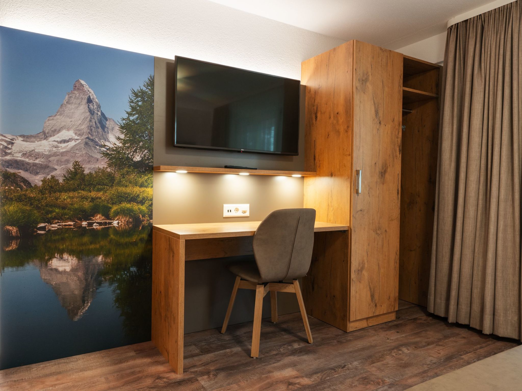 Photo of Apartments Patricia, (Zermatt).