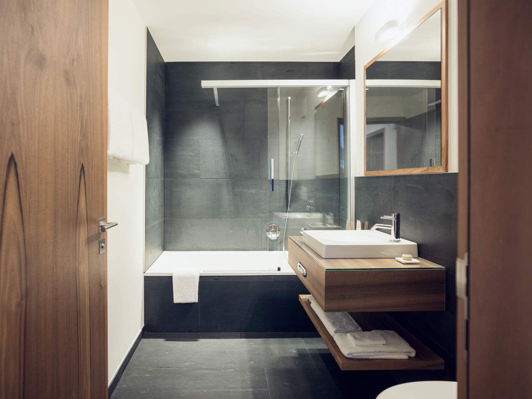 Photo of OVERLOOK Lodge by CERVO Zermatt, (Zermatt).