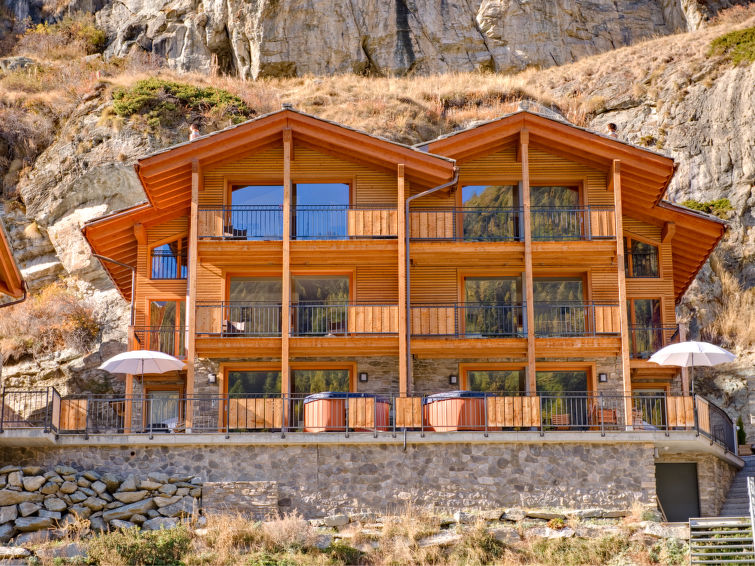 chalet castor