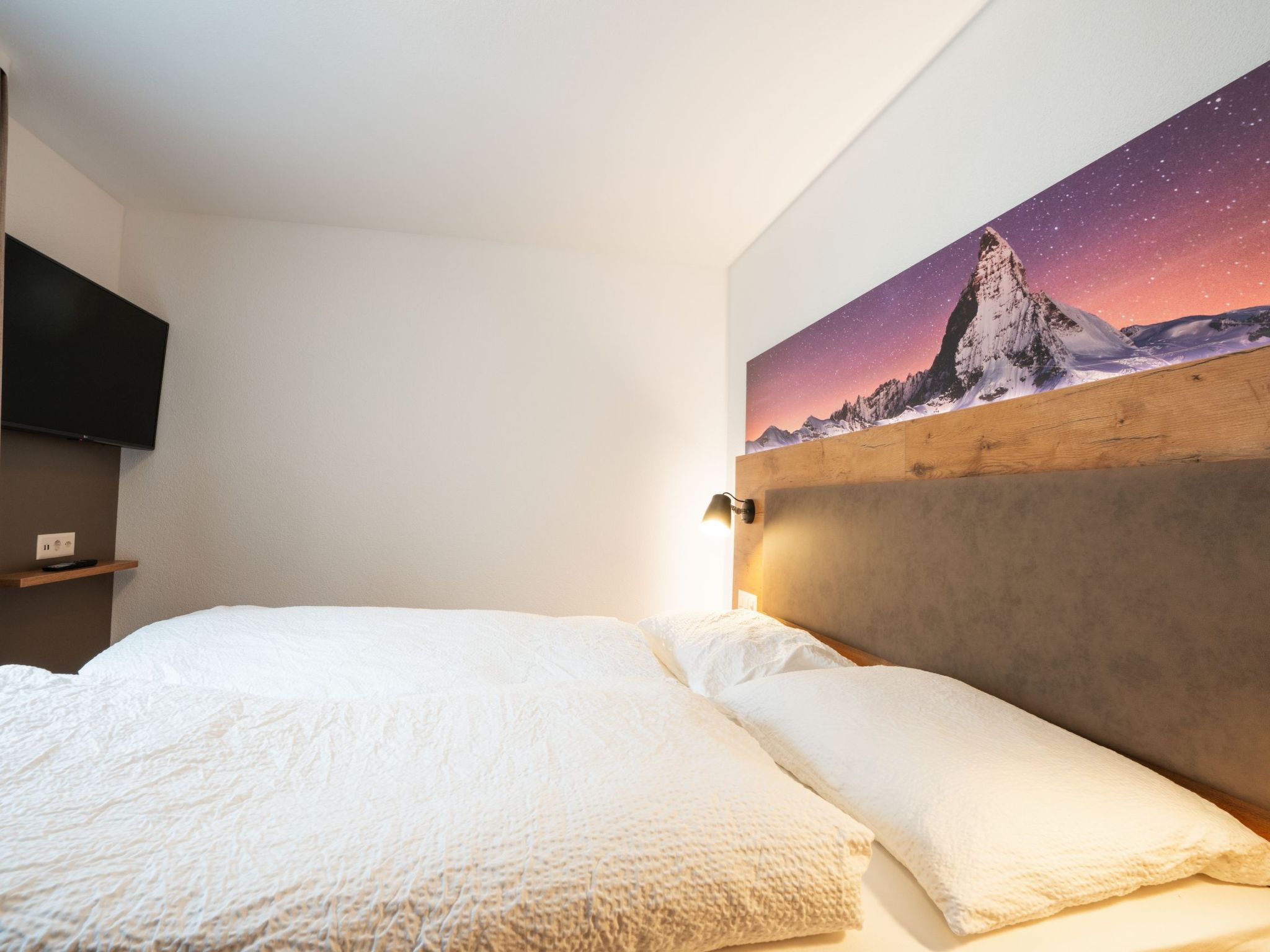 Patricia self-check-in Apartments, (Zermatt),