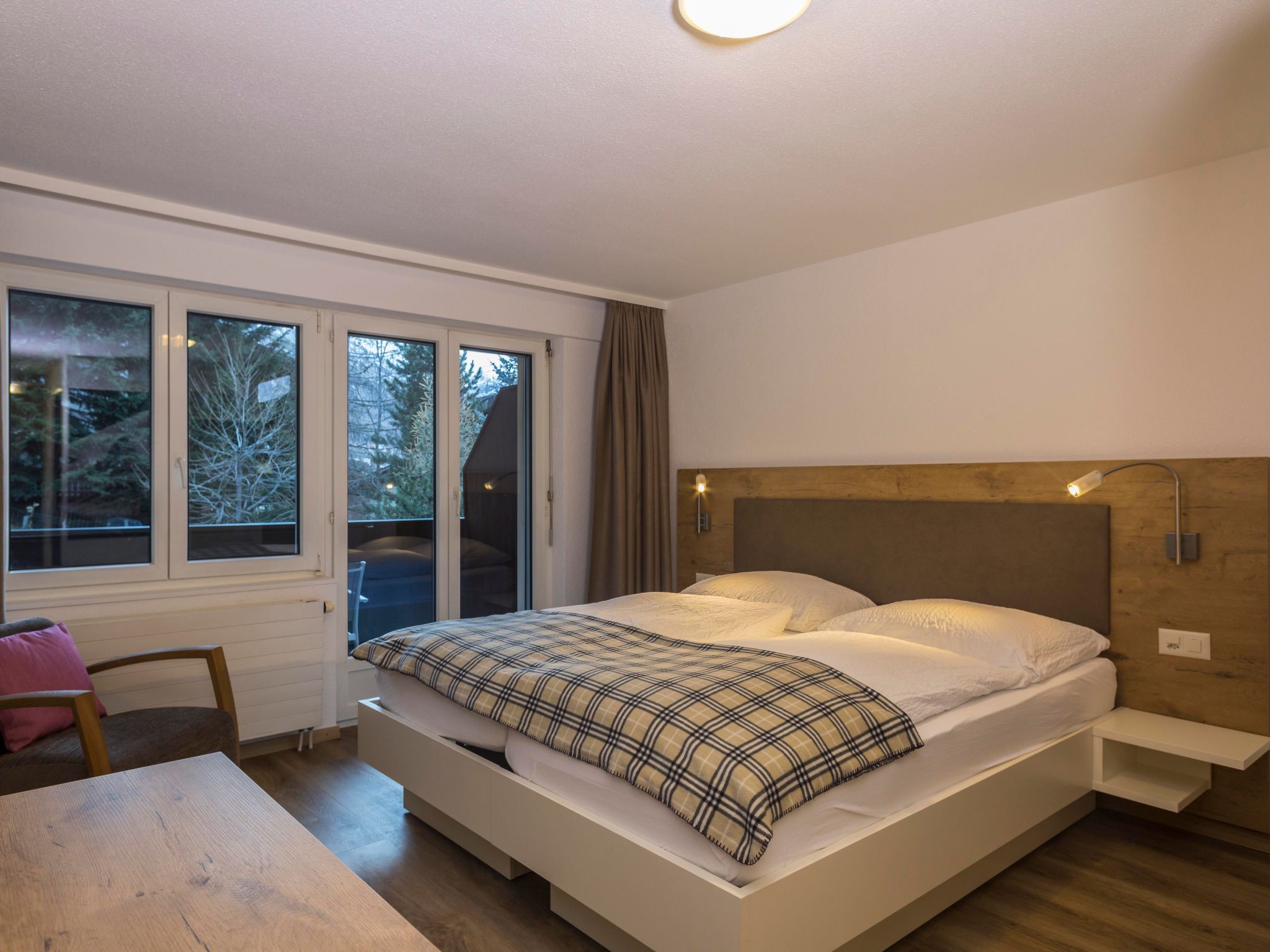 Patricia self-check-in Apartments, (Zermatt),