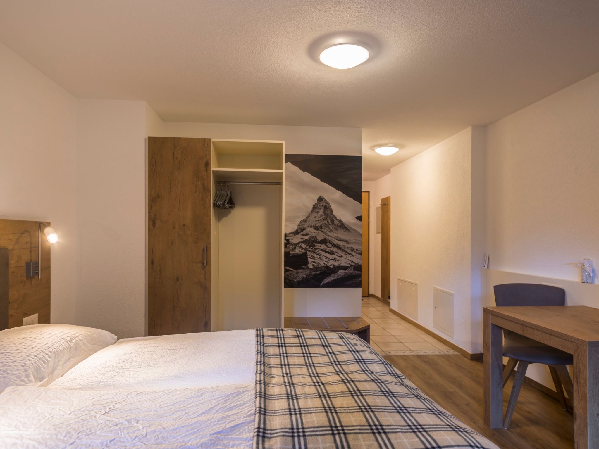 Patricia self-check-in Apartments, (Zermatt),