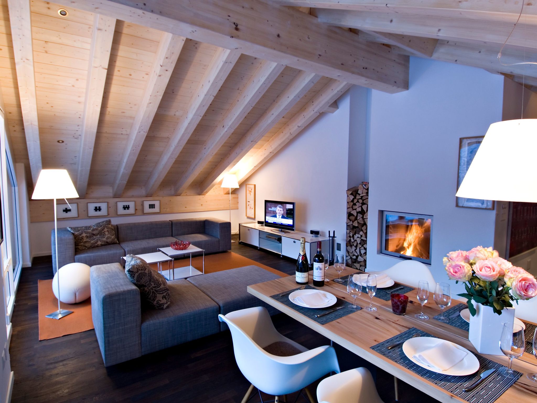 Chalet Altesse, (Zermatt), 1054.01 - Binnen