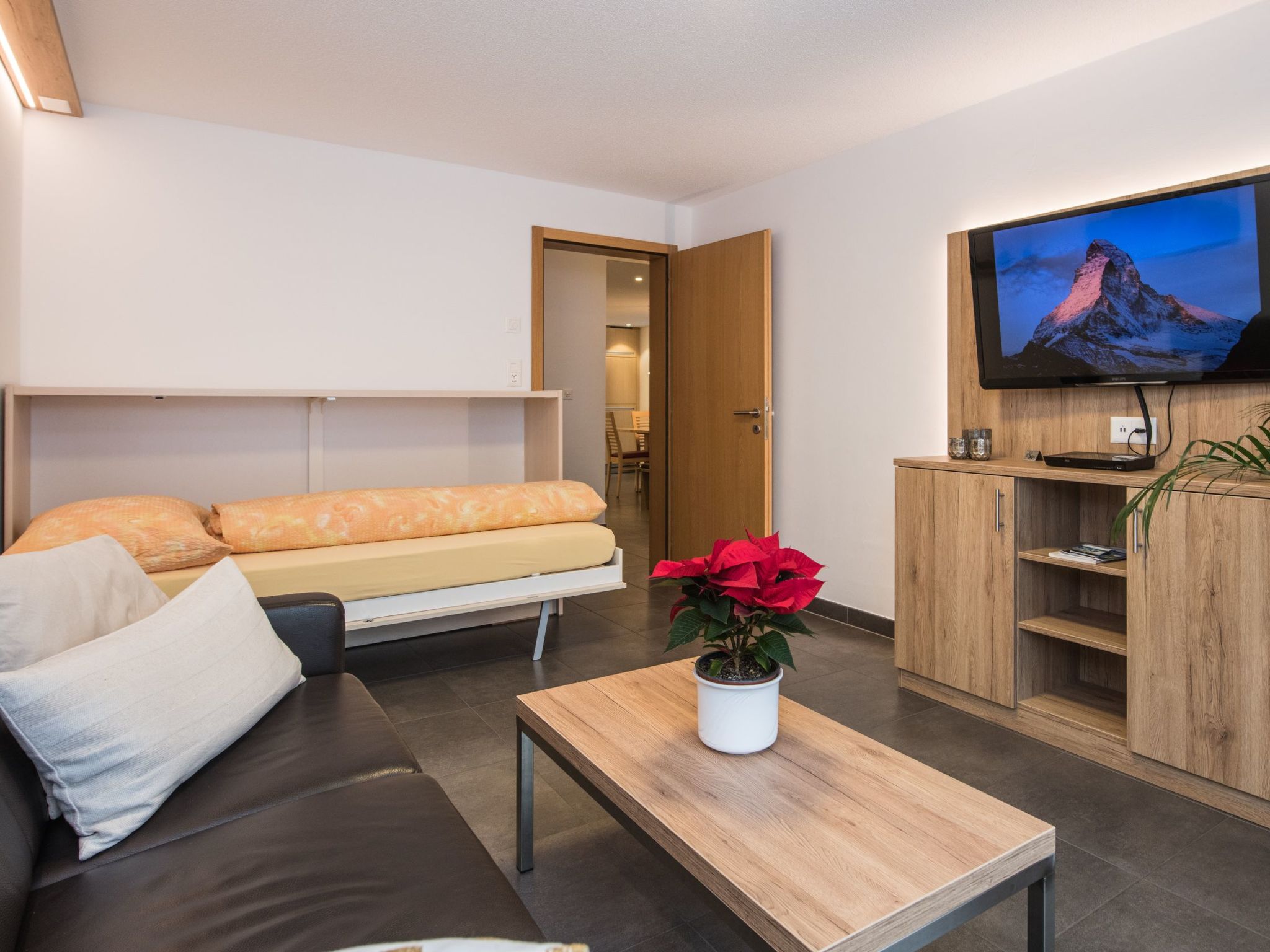 Haus Matterhorngruss, (Zermatt), 1583.00