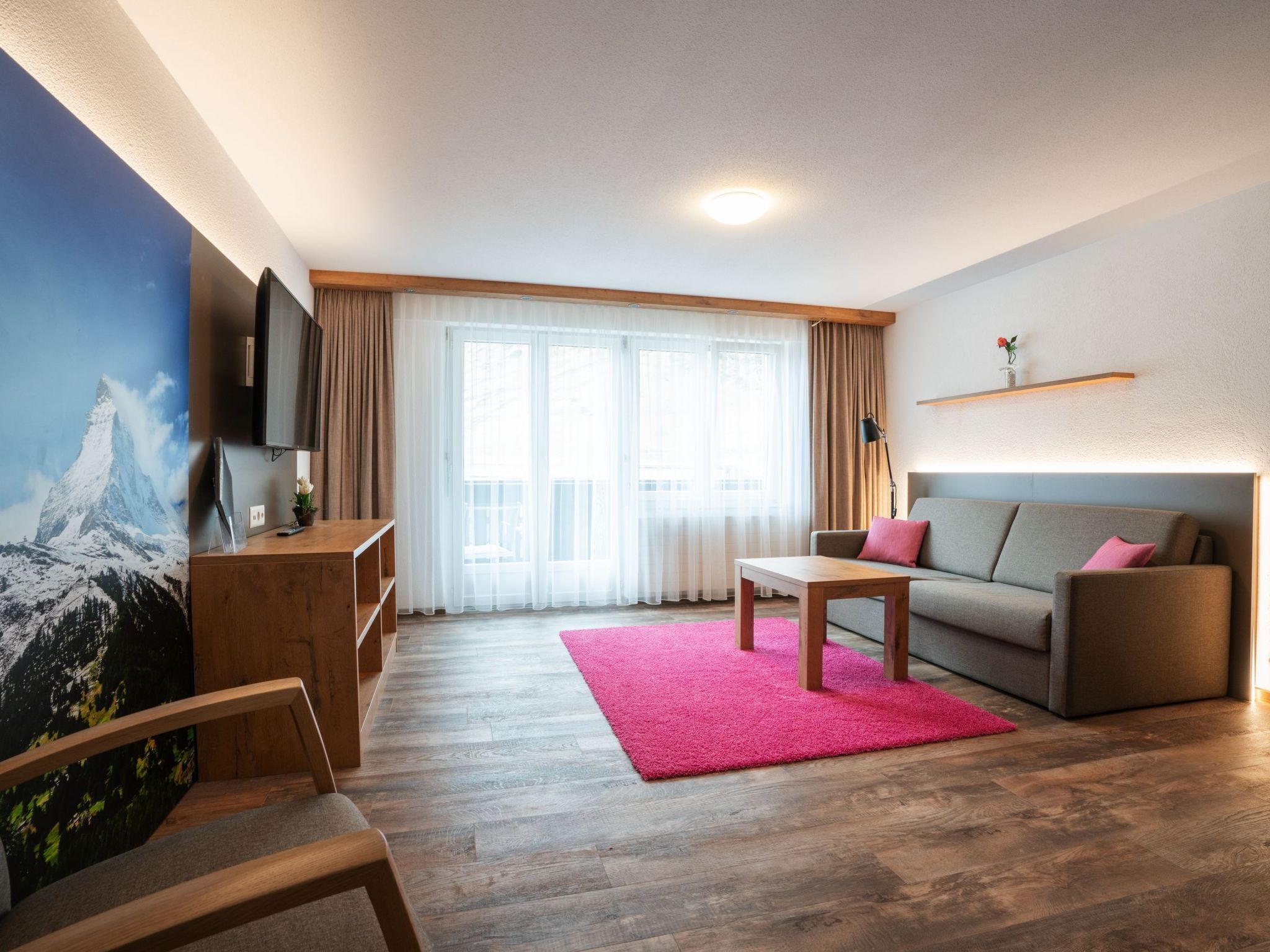 Patricia self-check-in Apartments, (Zermatt),