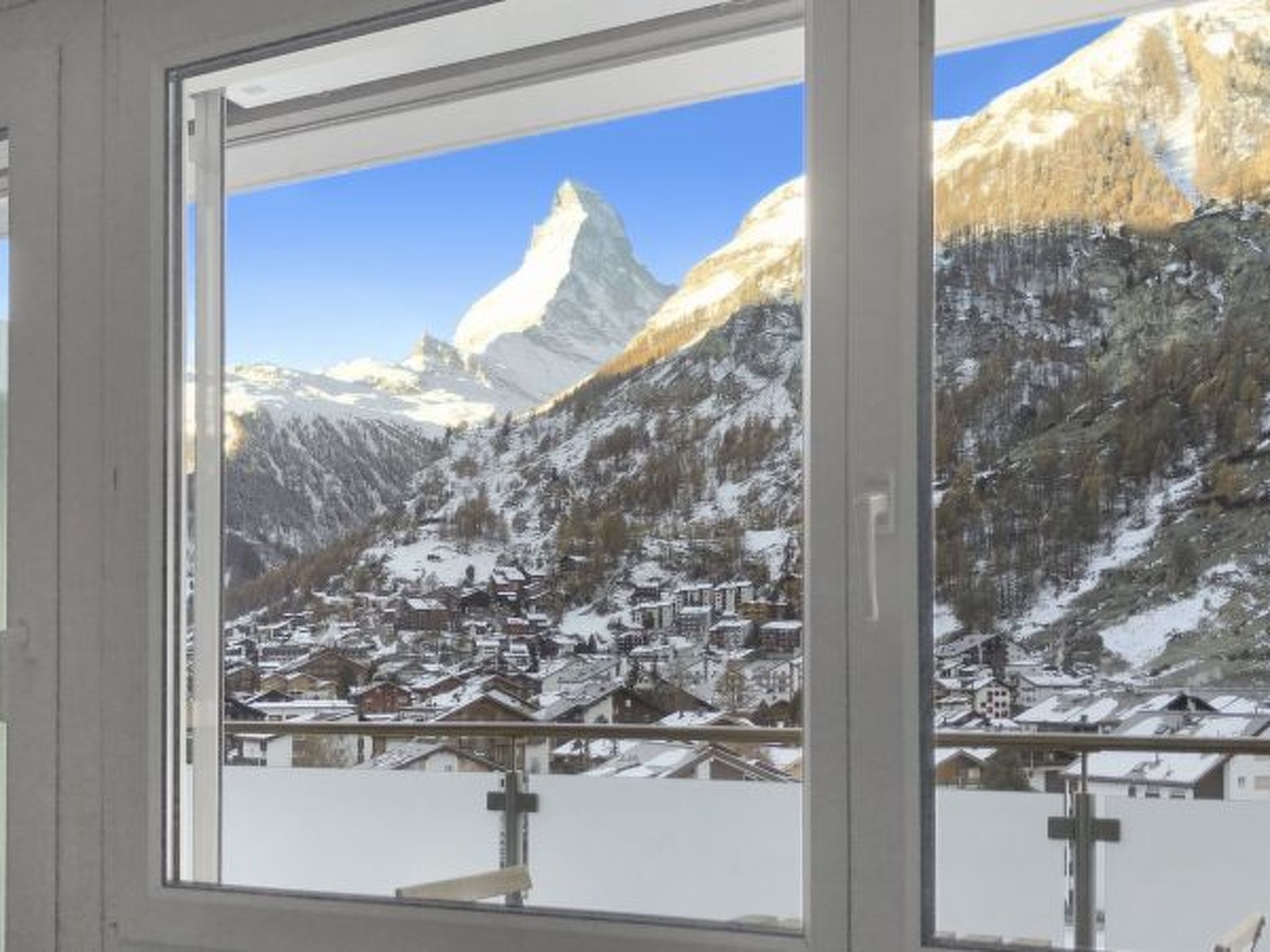 Photo of Wake up to the Matterhorn