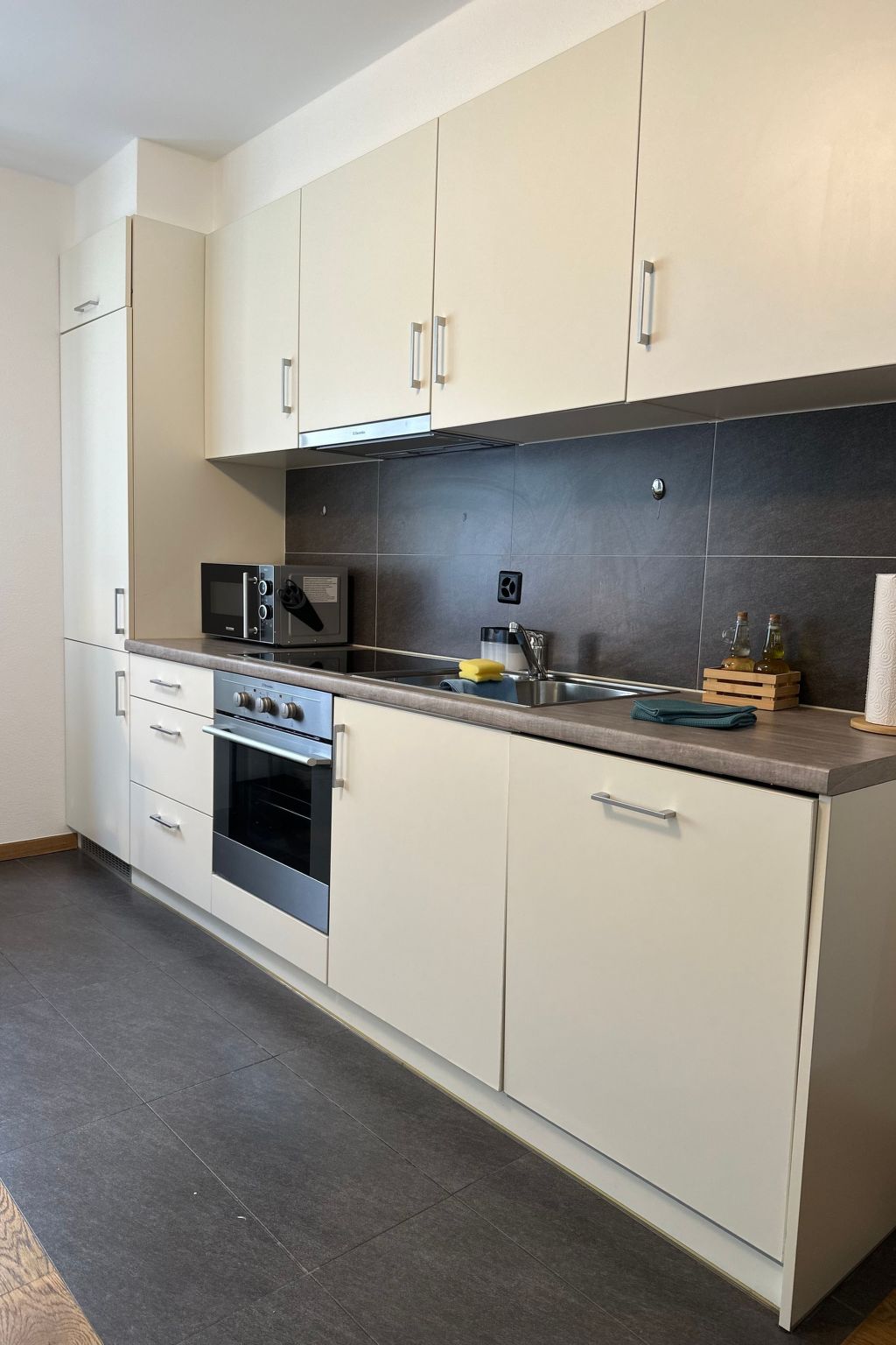 Work&Chill Wallis-Image-tags.info