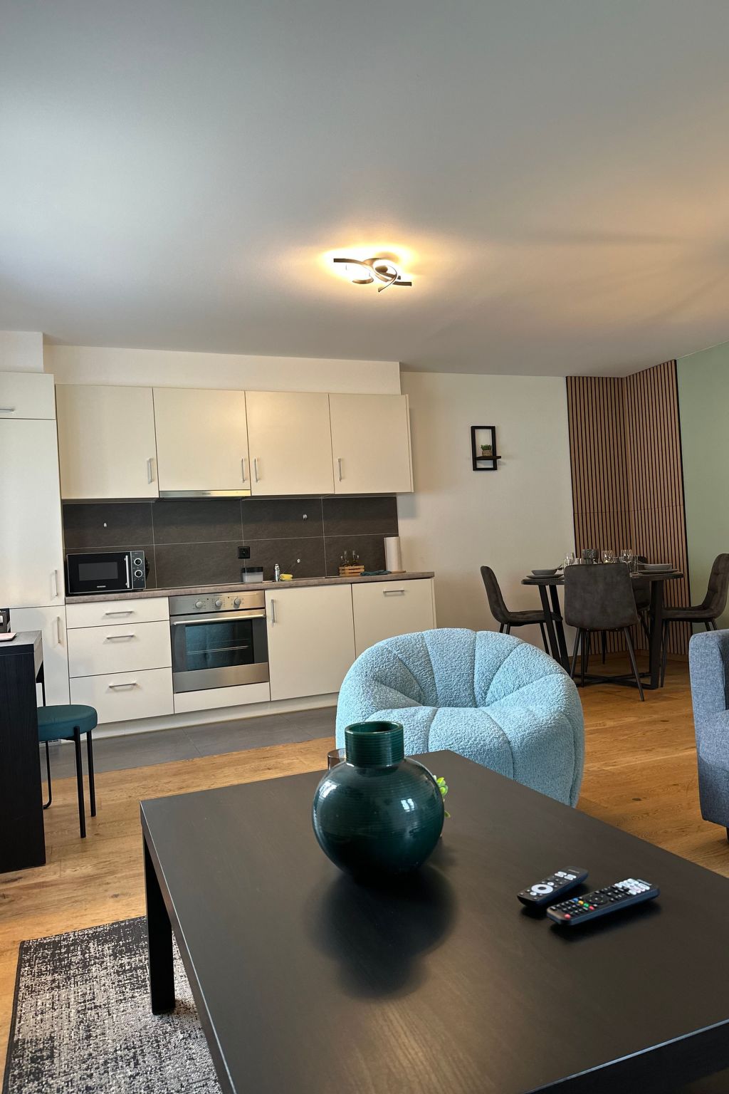 Work&Chill Wallis-Image-tags.info