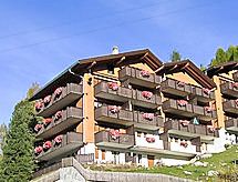 Zonnig 3.5-kamerappartement aan de piste in Grächen - thumbnail 1