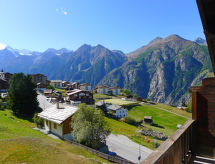 Zonnig appartement in Grächen, 500m van de piste en het centrum - thumbnail 1