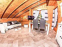 Op 500 m van de piste: Ruim appartement in Grächen met bergzicht - thumbnail 2