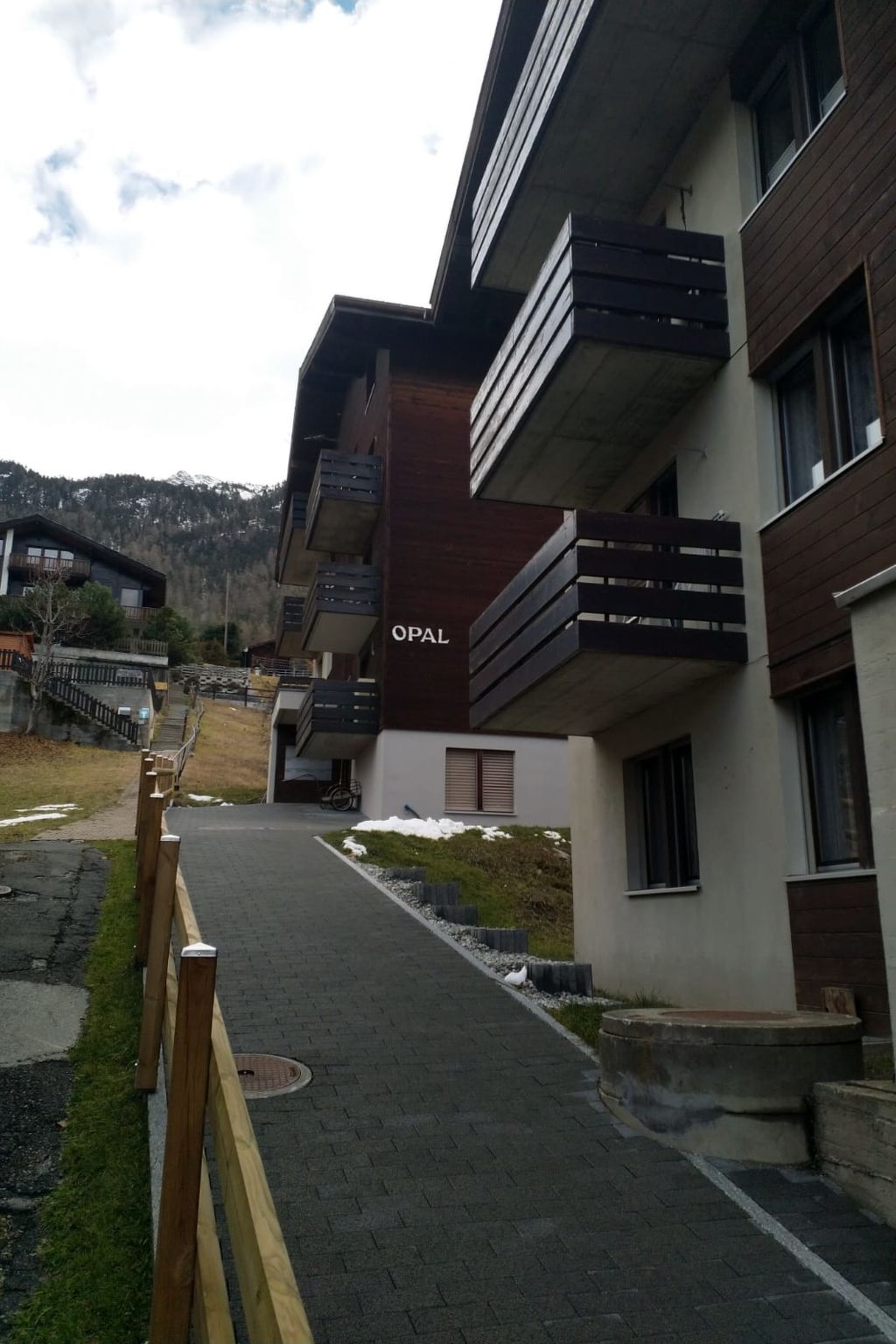 Photo of Nr.25,Haus Azurit, (Grächen), 1010