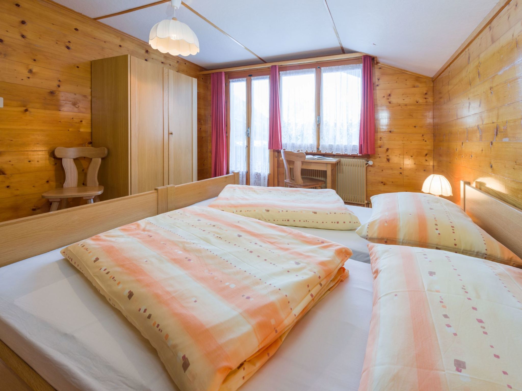 Chalet Ferienwohnungen Schwalbennest Moos Grächen, (Grächen), - Binnen