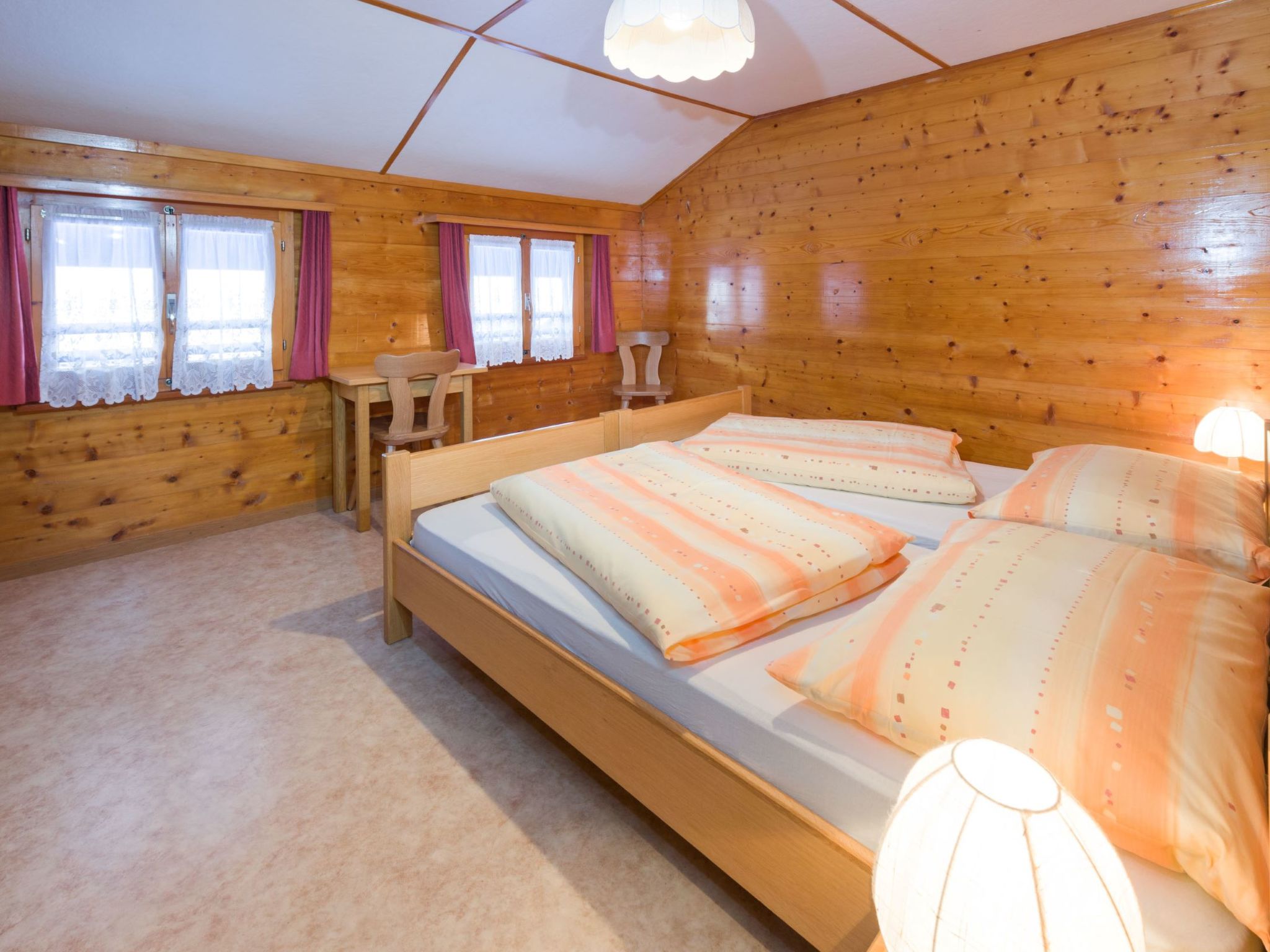 Chalet Ferienwohnungen Schwalbennest Moos Grächen, (Grächen), - Binnen