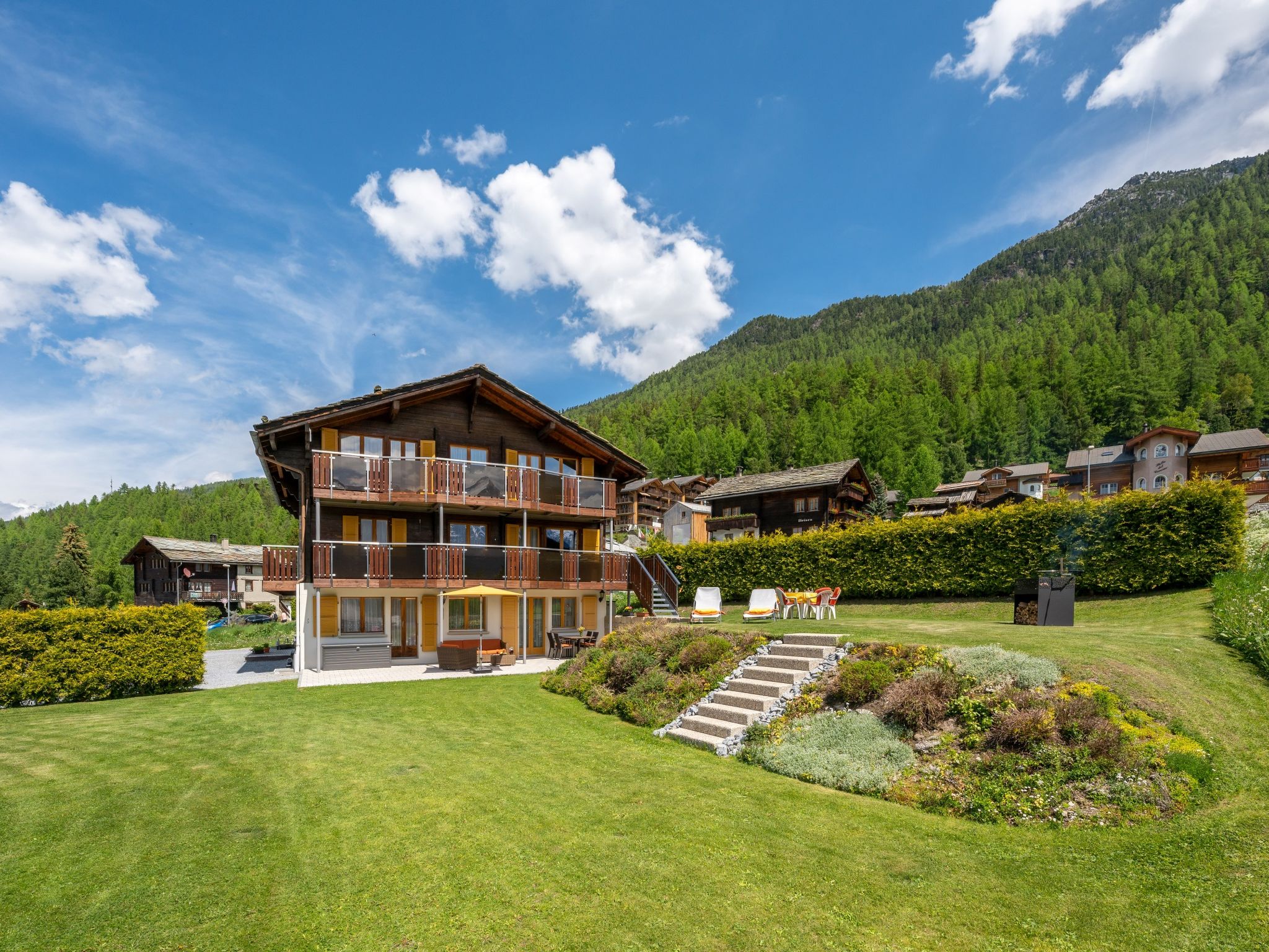 Photo of Chalet Ferienwohnungen Schwalbennest Moos Grächen, (Grächen),