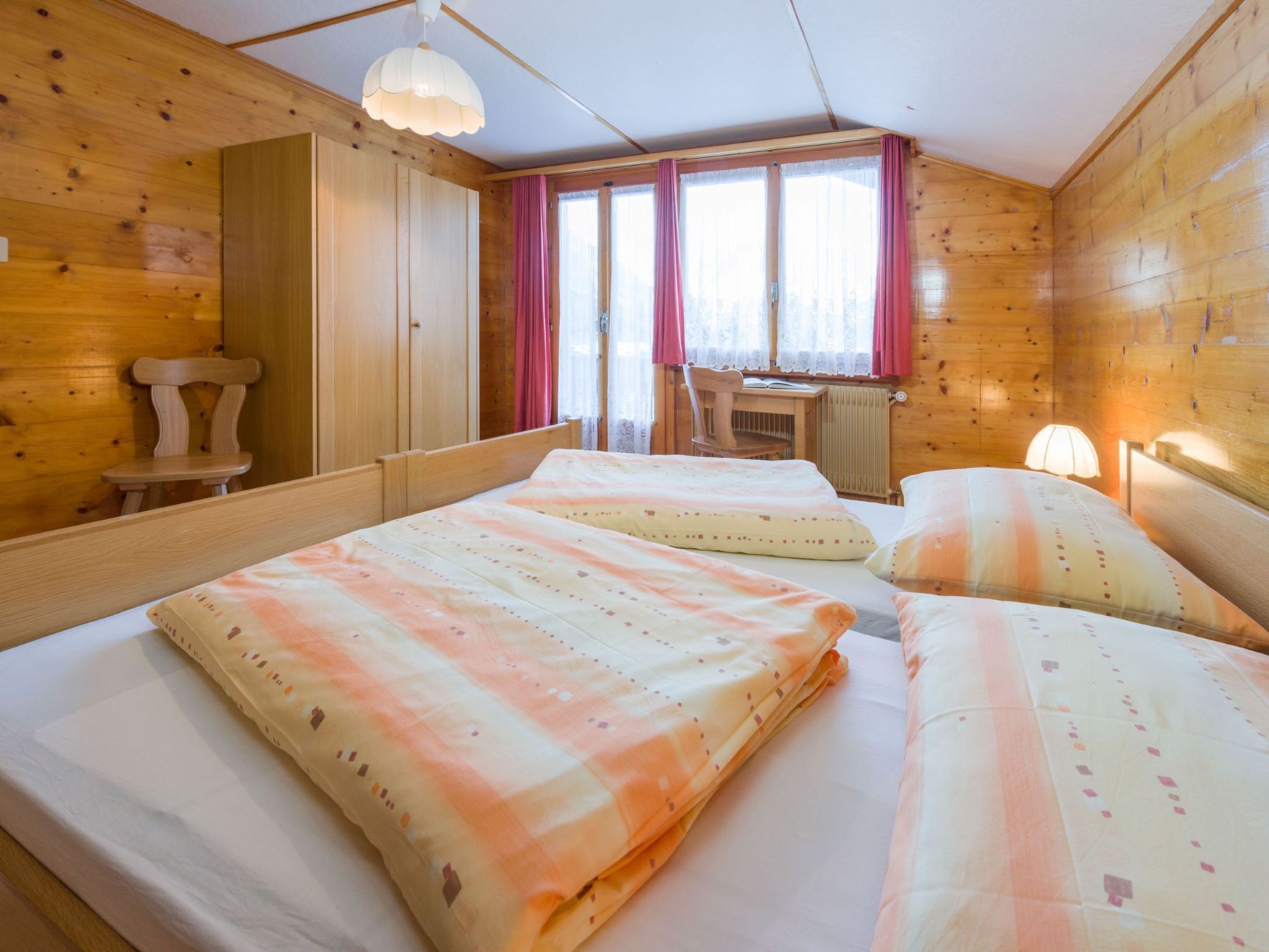 Chalet Ferienwohnungen Schwalbennest Moos Grächen, (Grächen), - Binnen