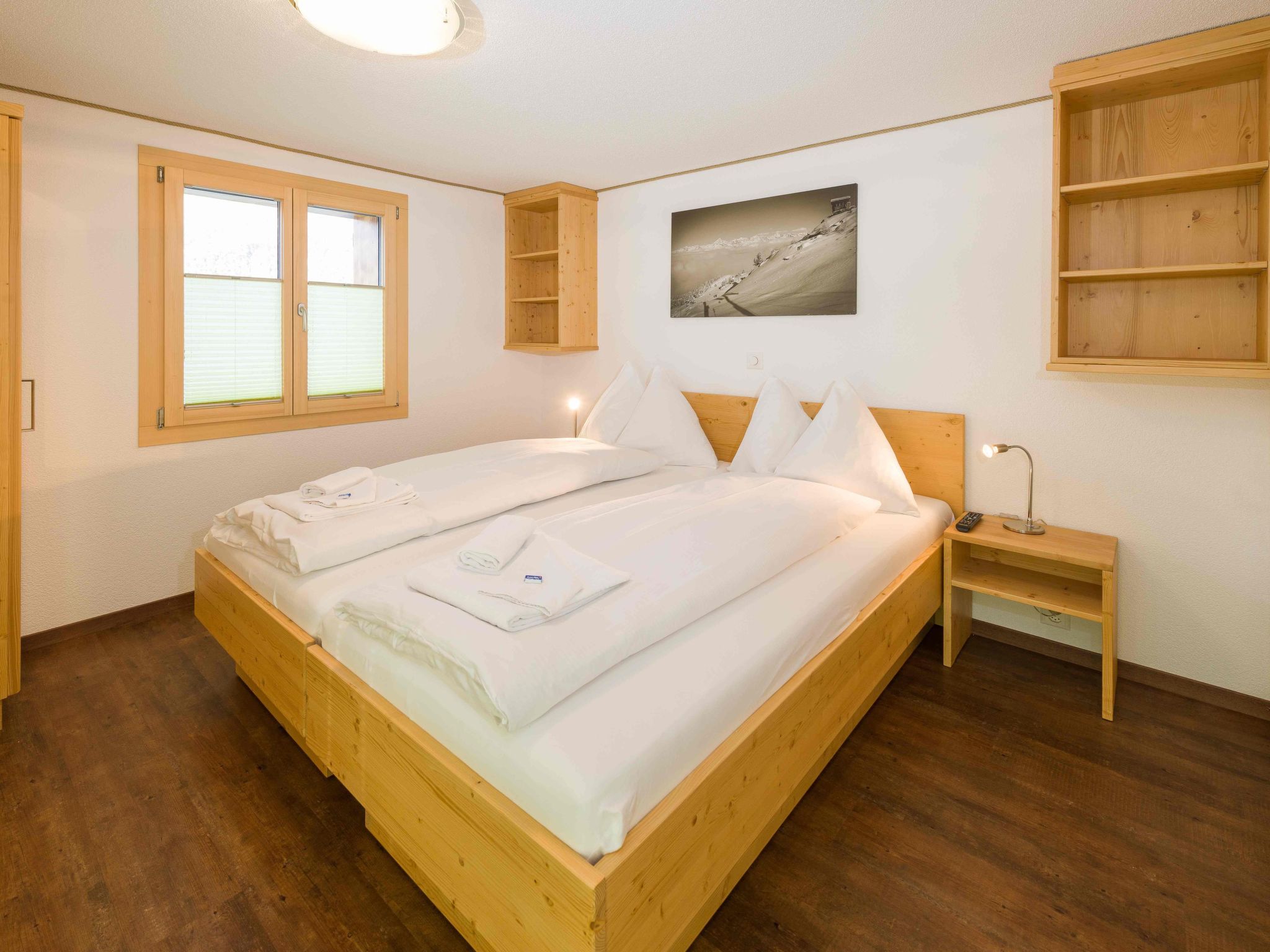 Ferienwohnungen Lunic, AZapartments.ch, B&B, (Grächen), 1057 - Binnen