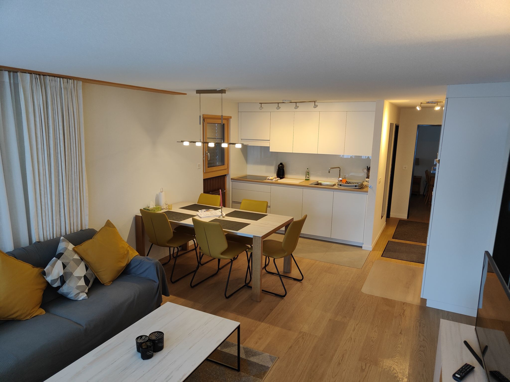 Nr. 20 - Haus Opal, (Grächen), - Drinnen