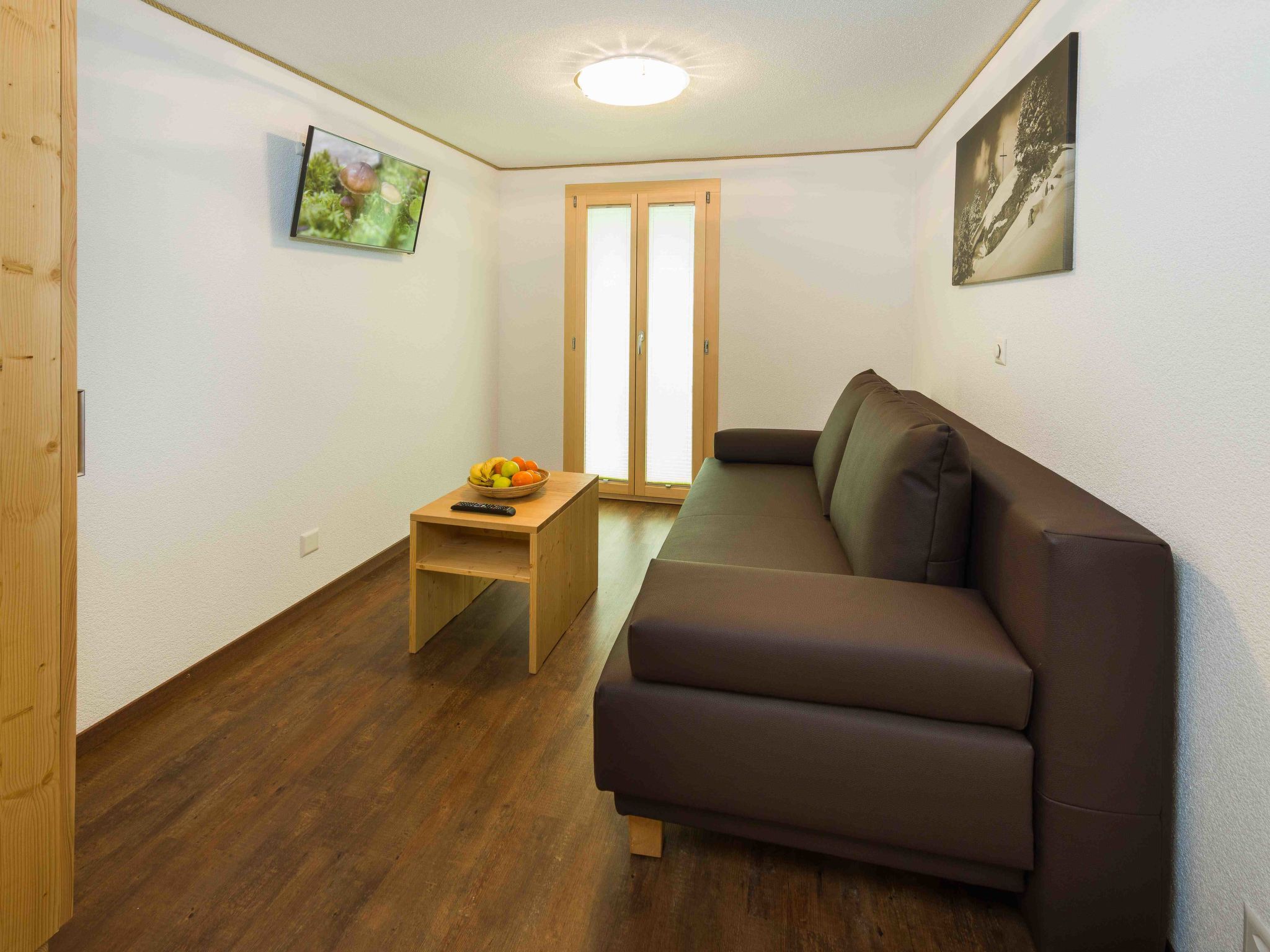 Lunic, AZapartments.ch, B&B, (Grächen), 1057 - Drinnen