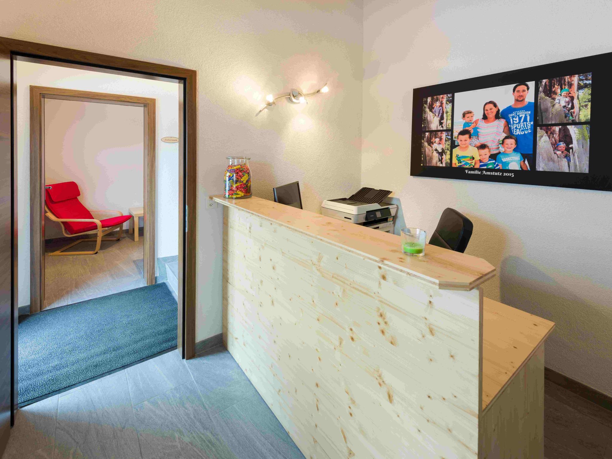 Photo of Lunic, AZapartments.ch, B&B, (Grächen), 1057