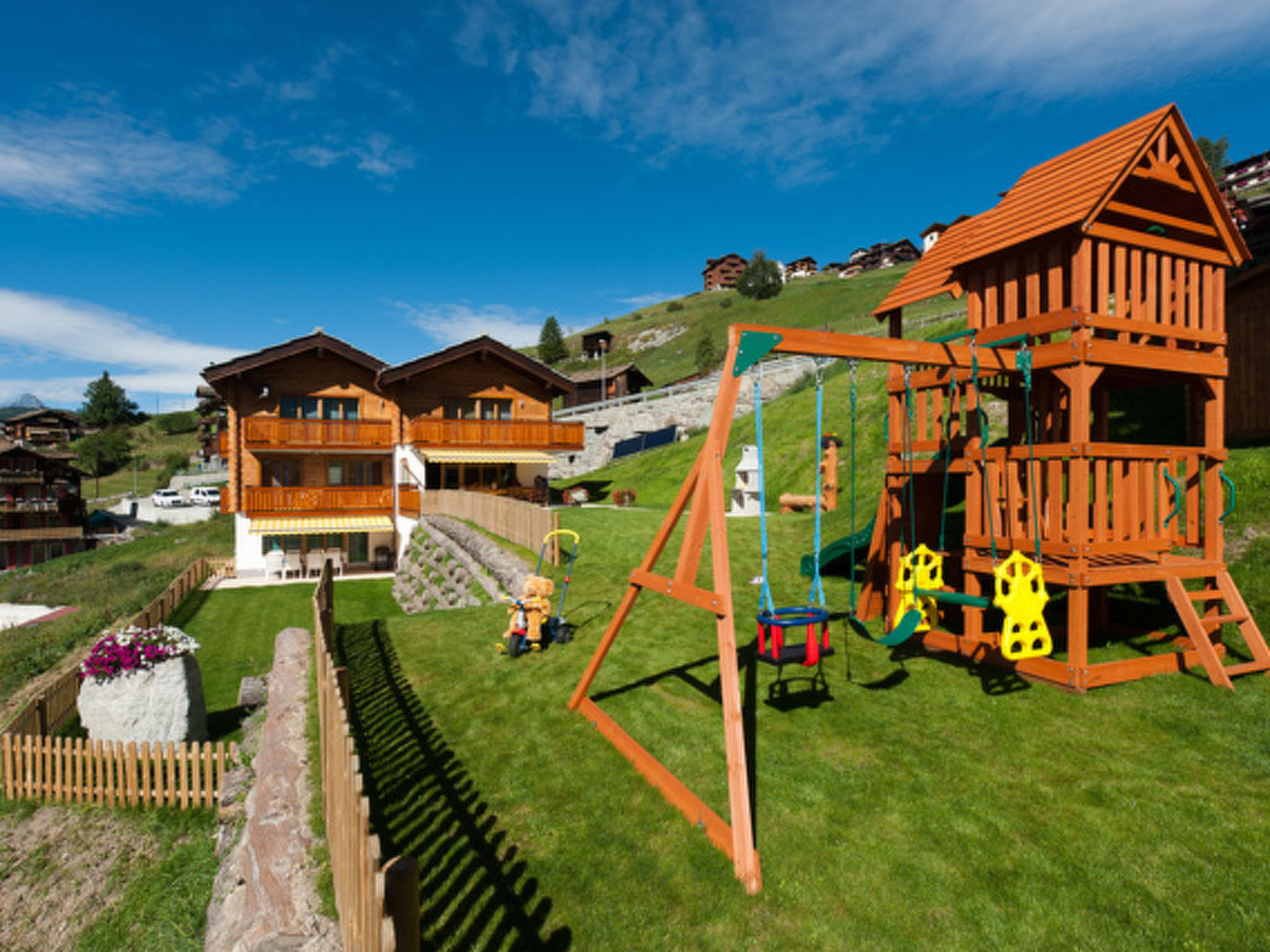 Photo of Clarino, AZapartments.ch, B&B, (Grächen), 1285