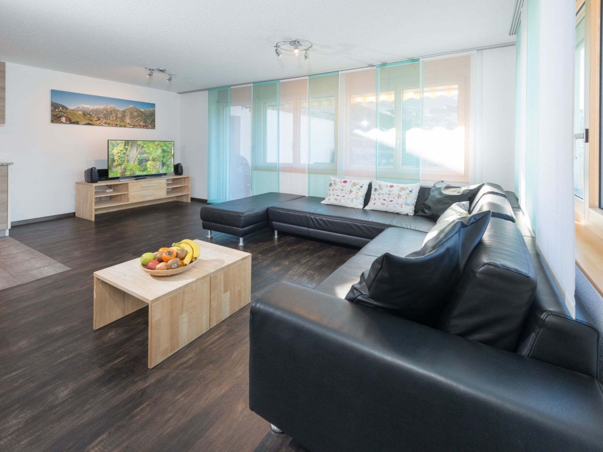 Ferienwohnungen Clarino, AZapartments.ch, B&B, (Grächen), 1285