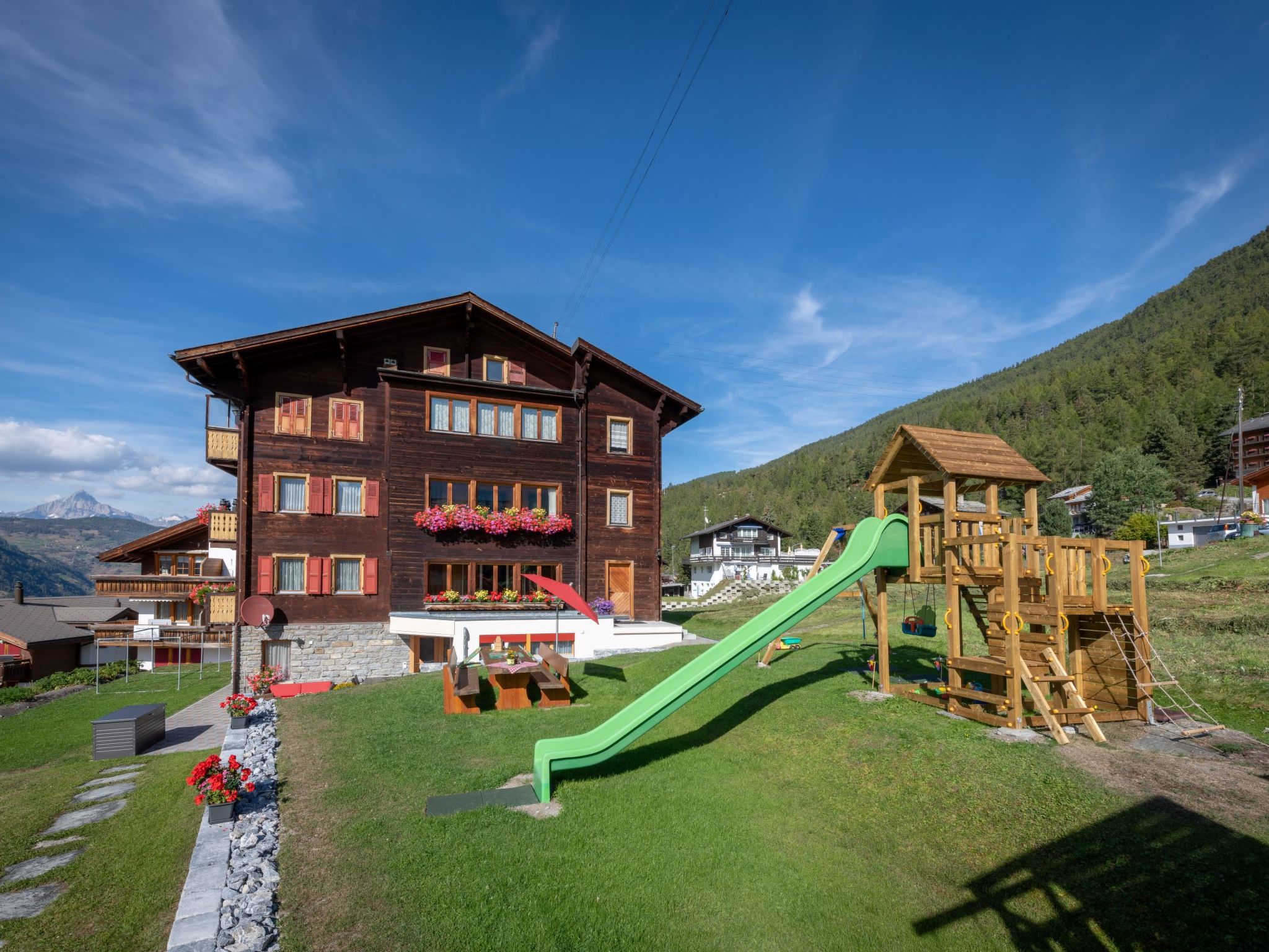 Photo of Chalet Ferienwohnungen Schwalbennest Moos Grächen, (Grächen),