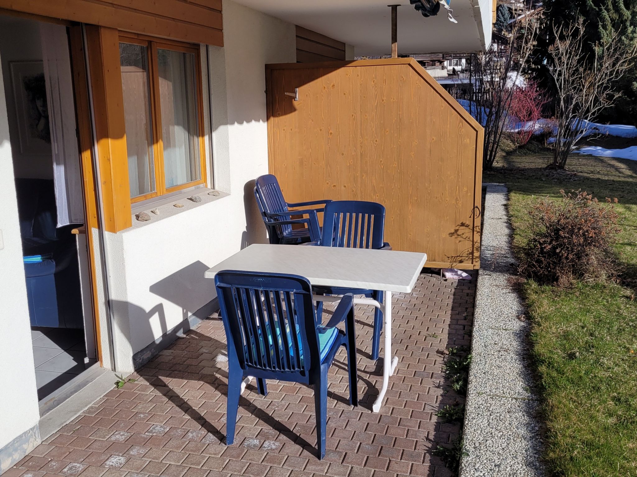 Metropol B19, (Grächen), 1079 - Outside