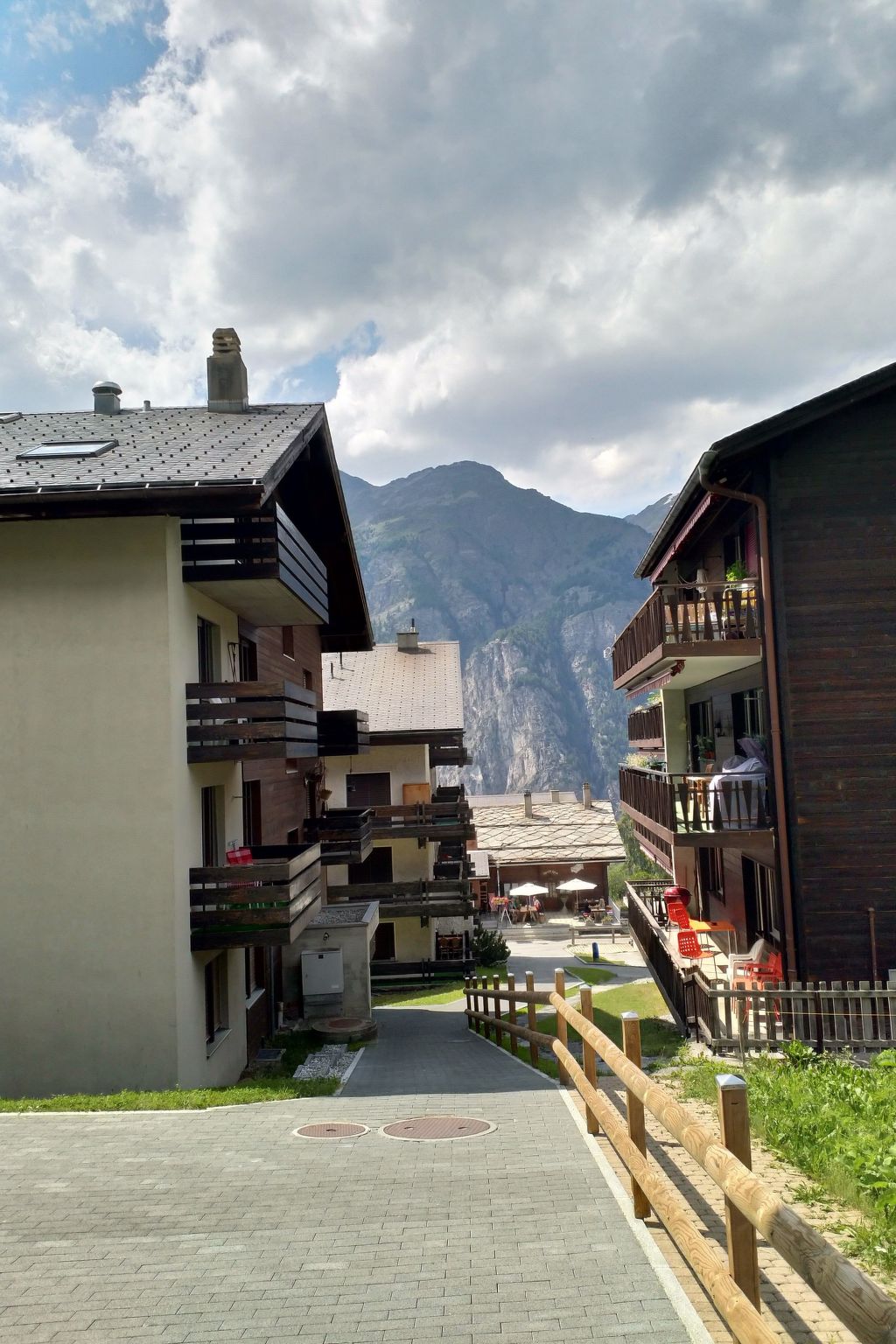 Nr.30,Haus Azurit, (Grächen), 1054