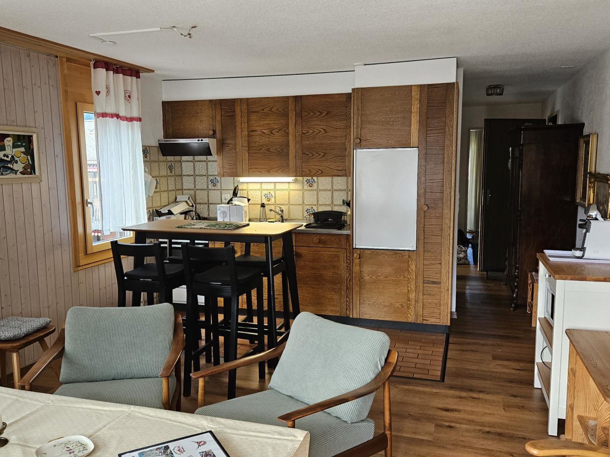 Neu renovierte Ferienwohnung im Haus Opal, (Grächen), 1603 - Drinnen