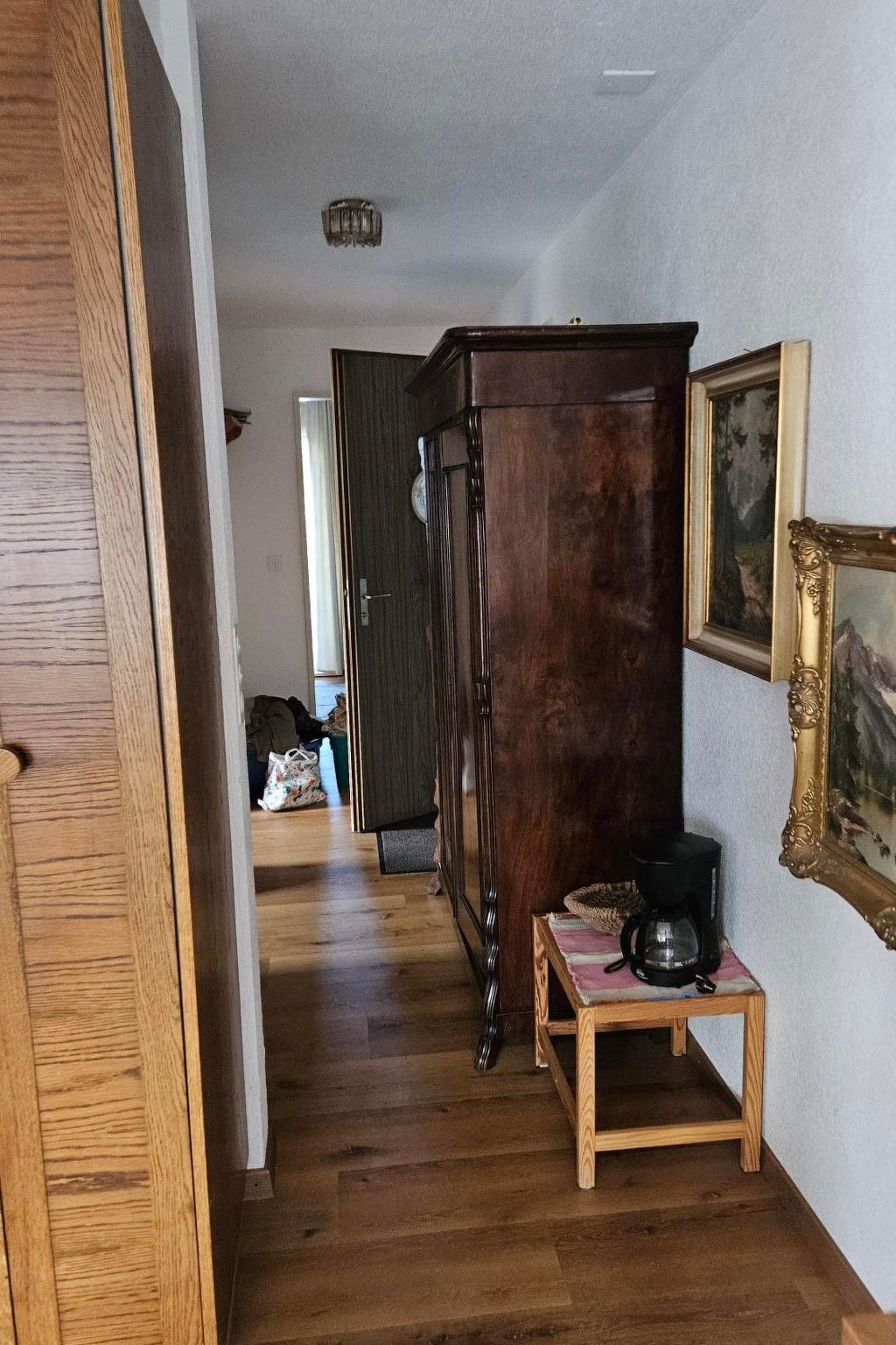 Neu renovierte Ferienwohnung im Haus Opal, (Grächen), 1603 - Draußen
