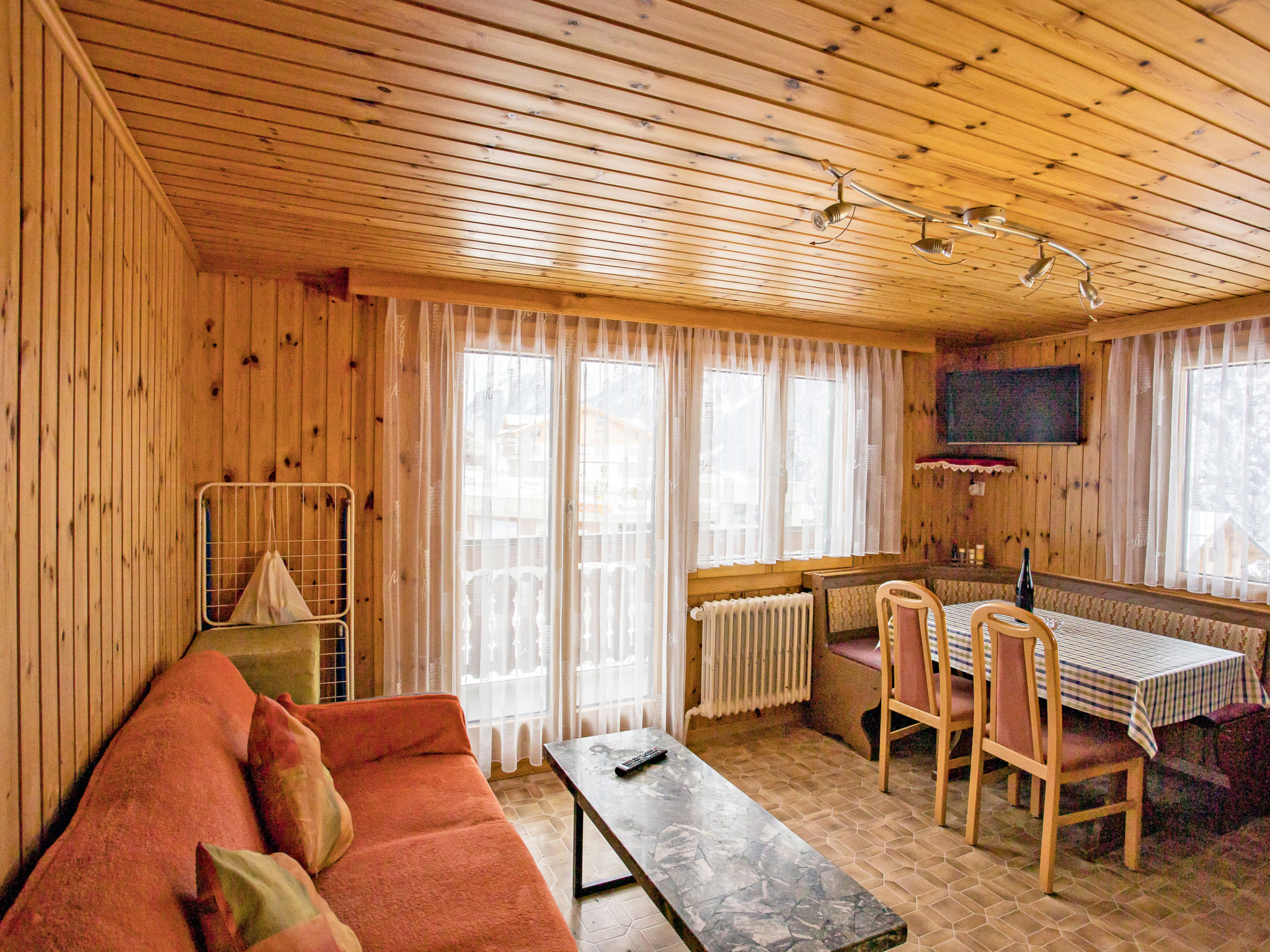 Bergtreu, (Grächen), - Inside