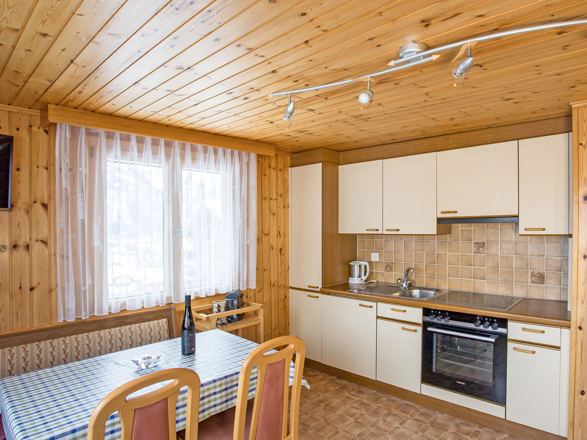 Bergtreu, (Grächen), - Inside