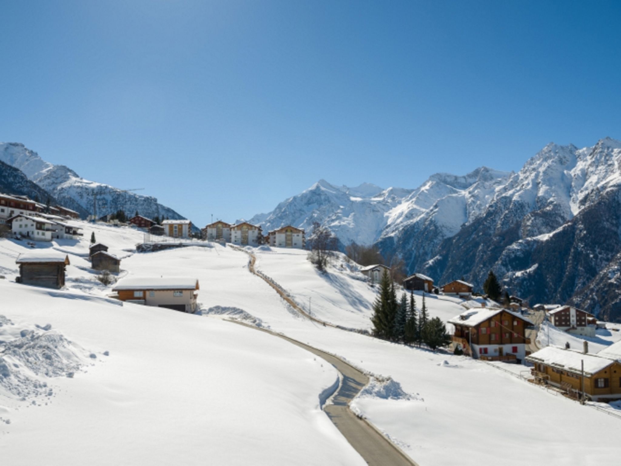 Photo of Lunic, AZapartments.ch, B&B, (Grächen), 1057