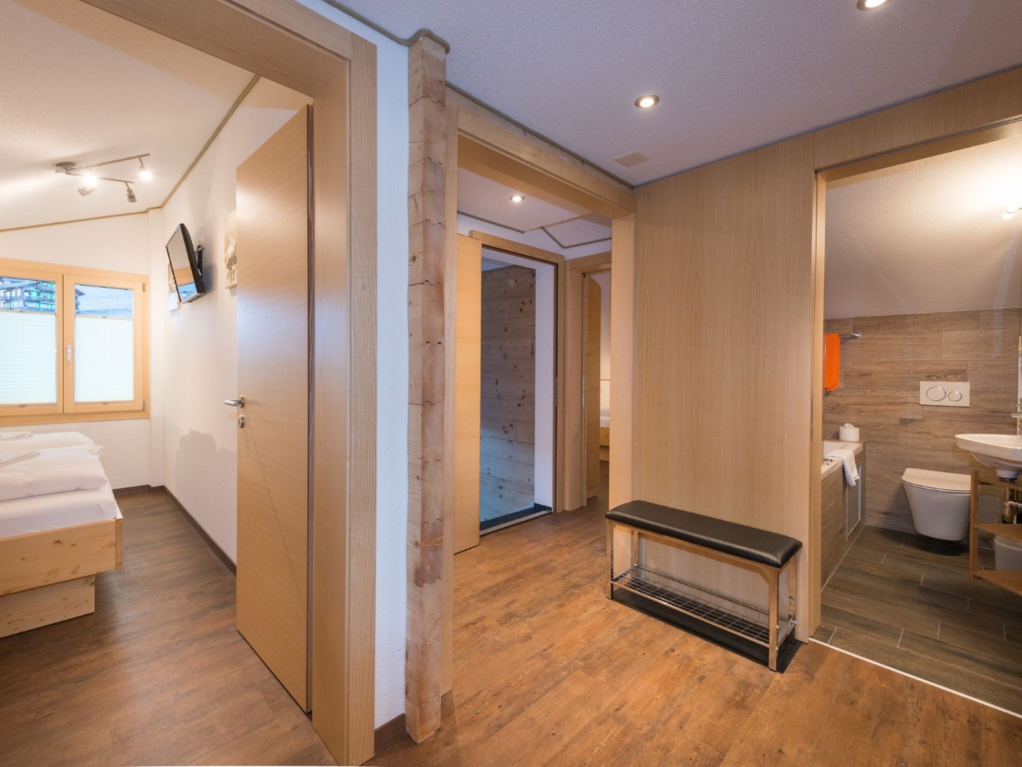Photo of Lunic, AZapartments.ch, B&B, (Grächen), 1057