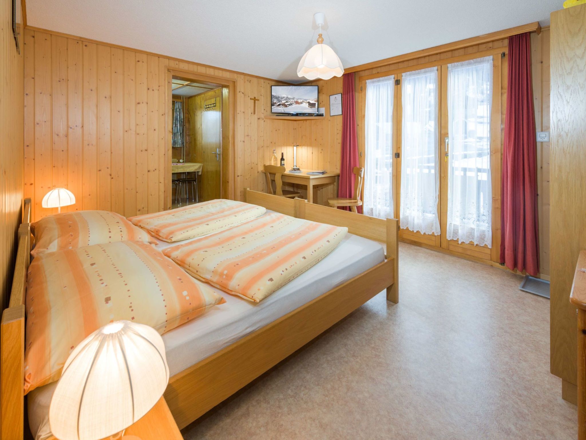 Chalet Ferienwohnungen Schwalbennest Moos Grächen, (Grächen),