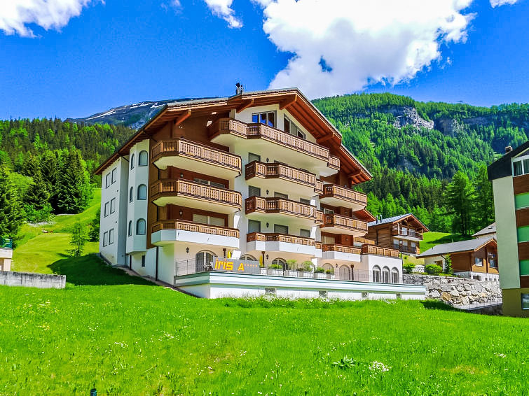 Op 600 m van de piste: Ruim appartement met sauna in Leukerbad in Leukerbad