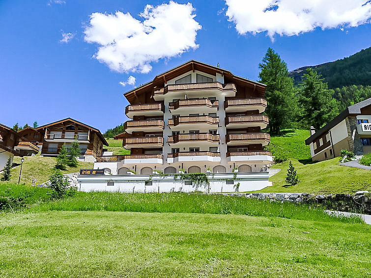 8-persoons appartement met whirlpool en open haard in Leukerbad in Leukerbad