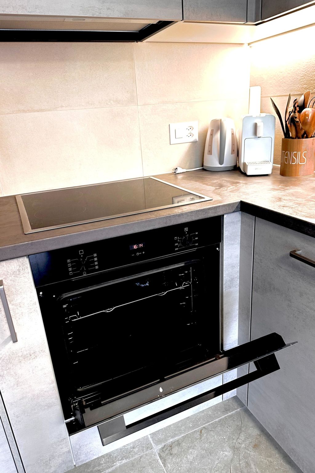Domino 42 # 4-bed apartment, Dusche, WC 4-bed apartment, Dusche, WC - Dedans