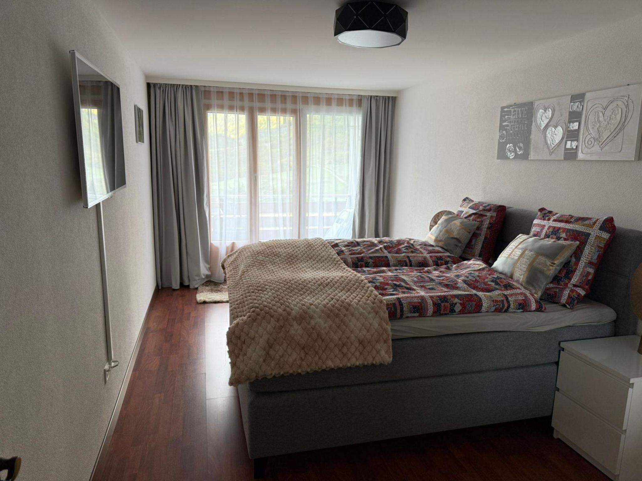 Domino 42 # 4-bed apartment, Dusche, WC 4-bed apartment, Dusche, WC - Dedans