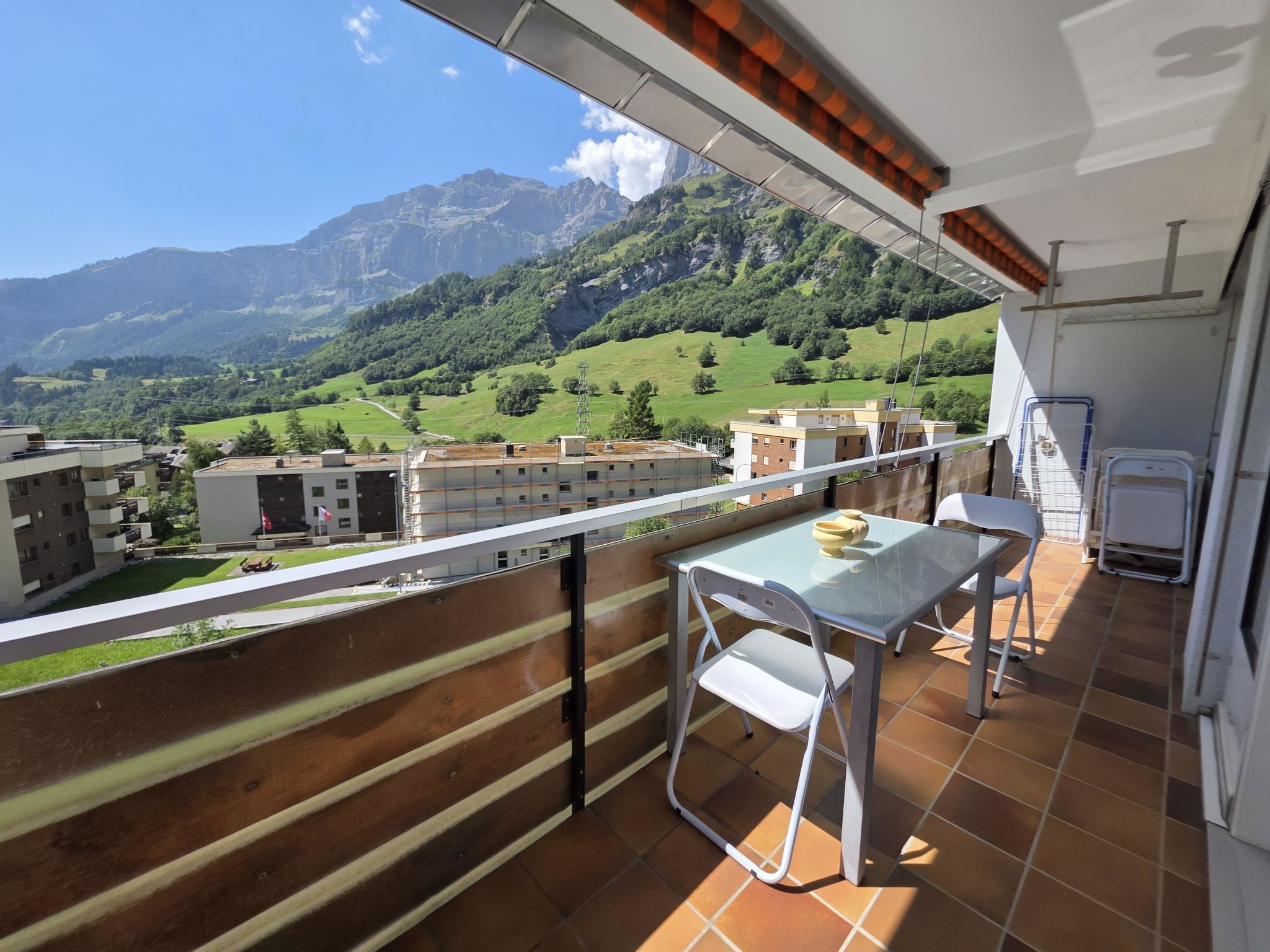 Domino 42 # 4-bed apartment, Dusche, WC 4-bed apartment, Dusche, WC - Dehors