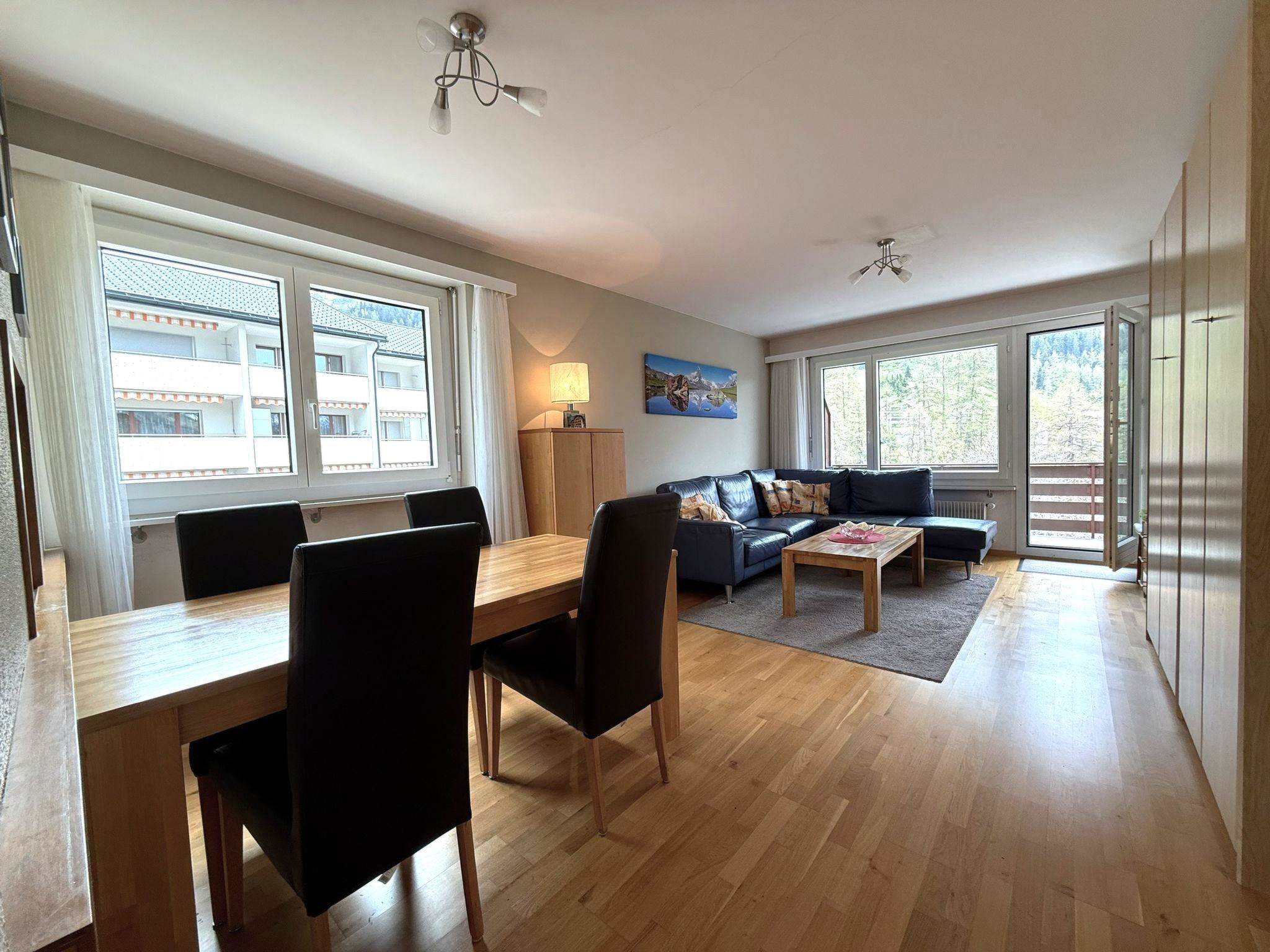 Photo of Apollo 50 # 4-bed apartment, Bad, WC 4-Bettwohnung, Bad, WC