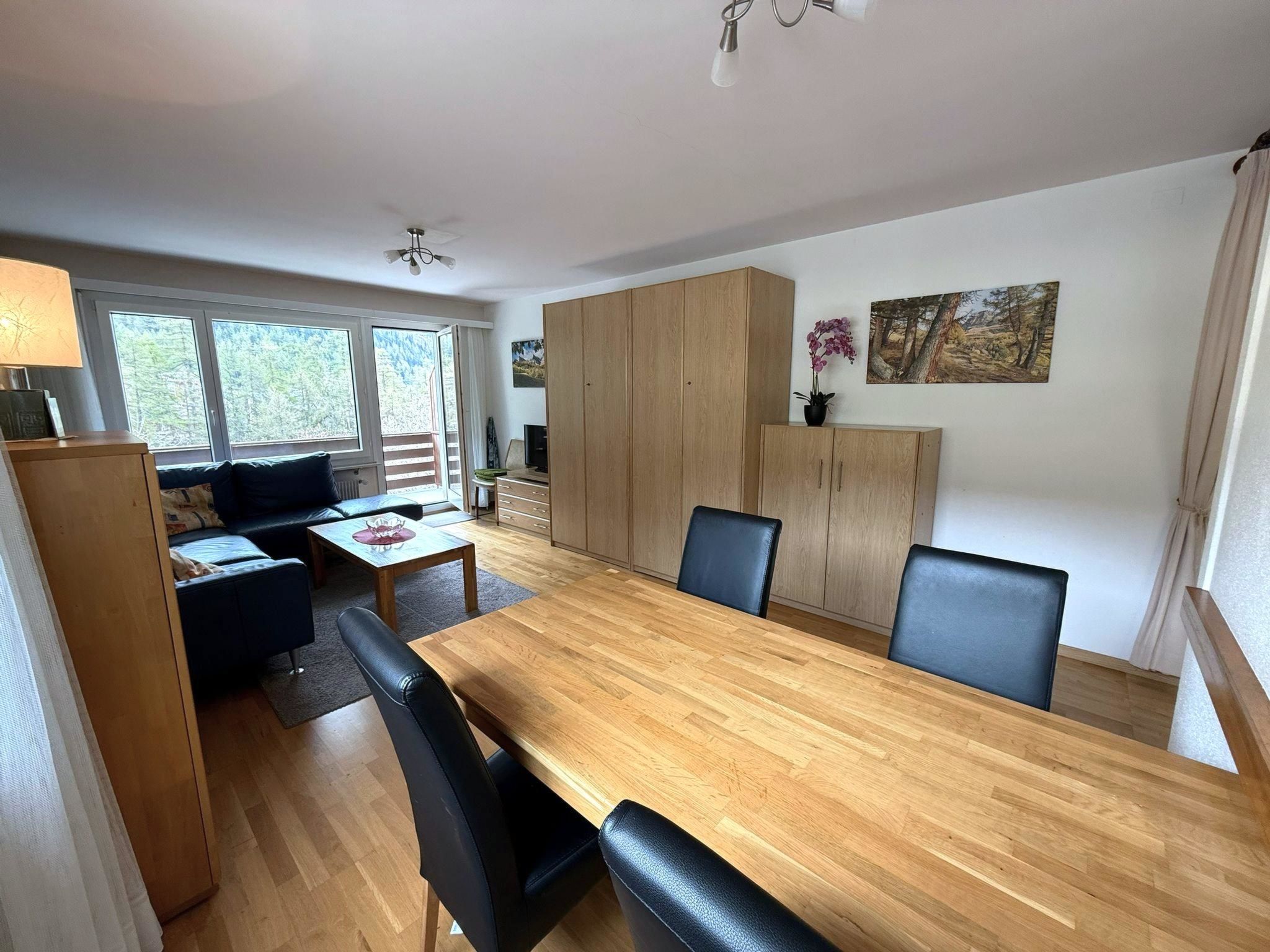 Photo of Apollo 50 # 4-bed apartment, Bad, WC 4-Bettwohnung, Bad, WC