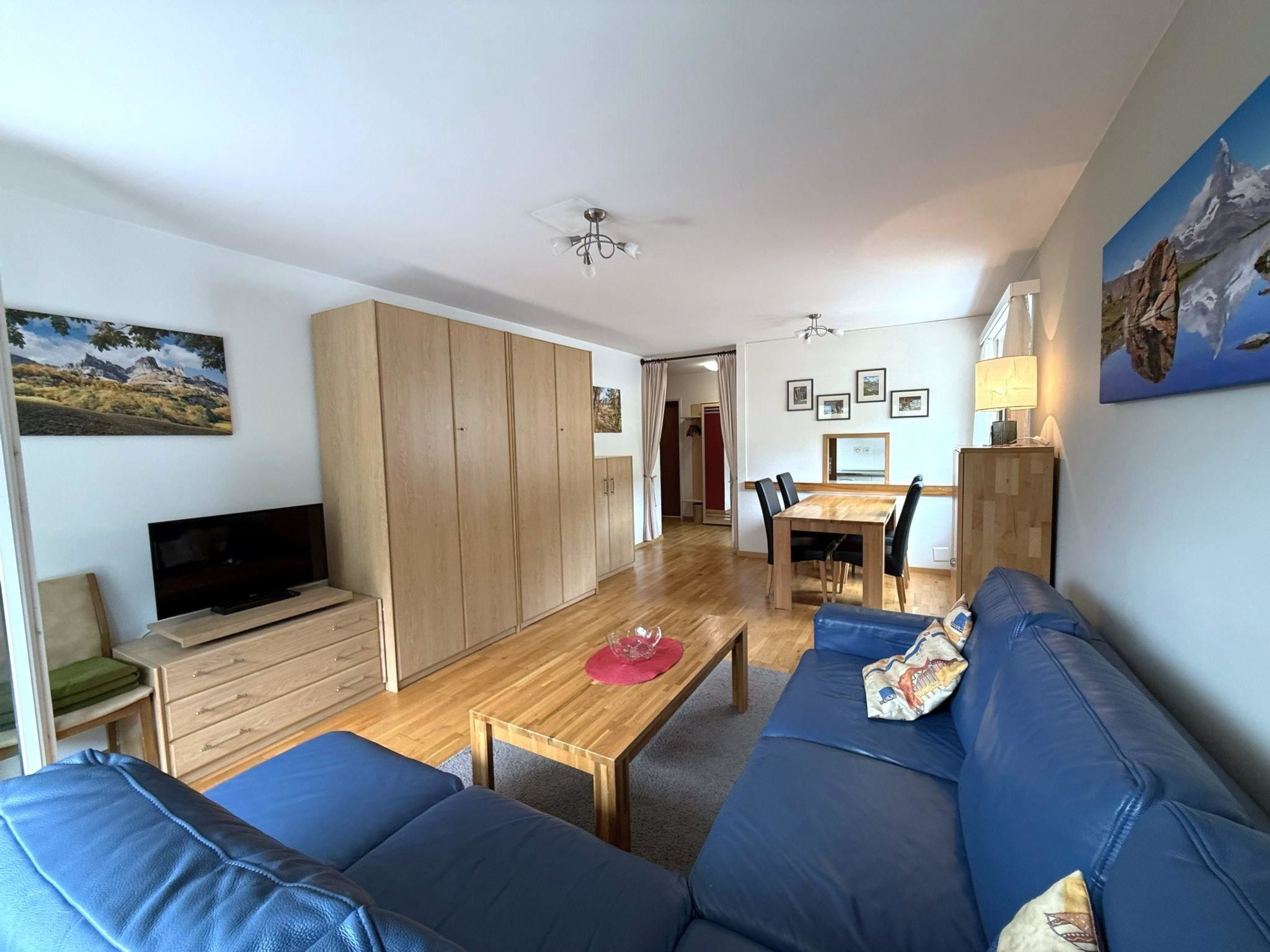 Photo of Apollo 50 # 4-bed apartment, Bad, WC 4-Bettwohnung, Bad, WC
