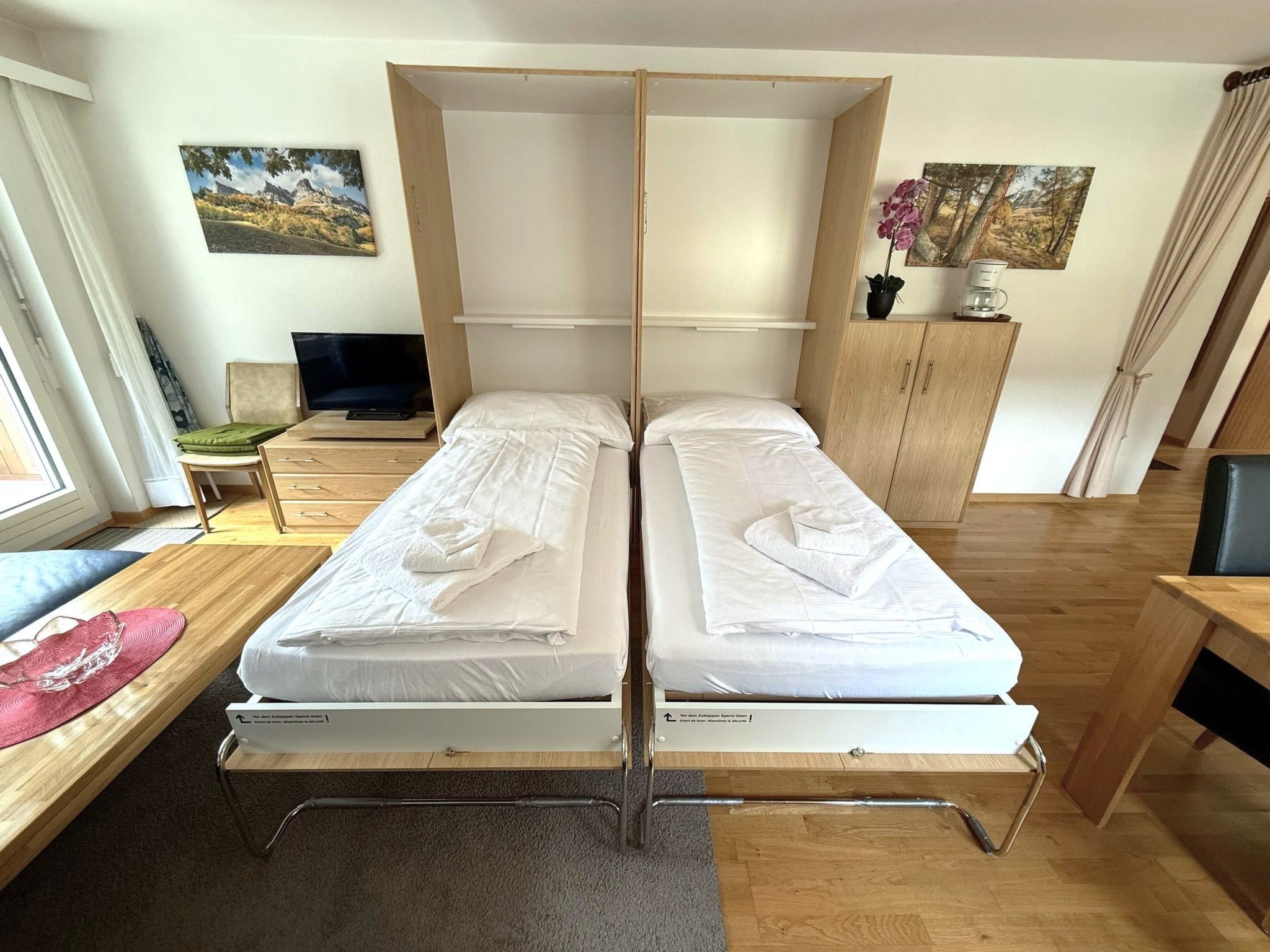 Photo of Apollo 50 # 4-bed apartment, Bad, WC 4-Bettwohnung, Bad, WC