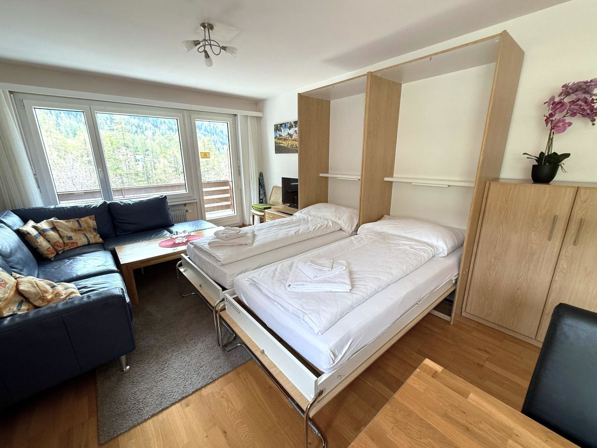 Photo of Apollo 50 # 4-bed apartment, Bad, WC 4-Bettwohnung, Bad, WC